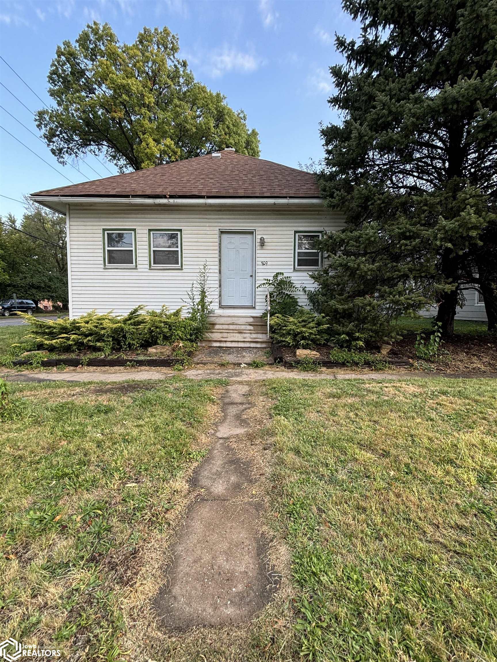 809 W Grimes Avenue, Fairfield, Iowa image 1