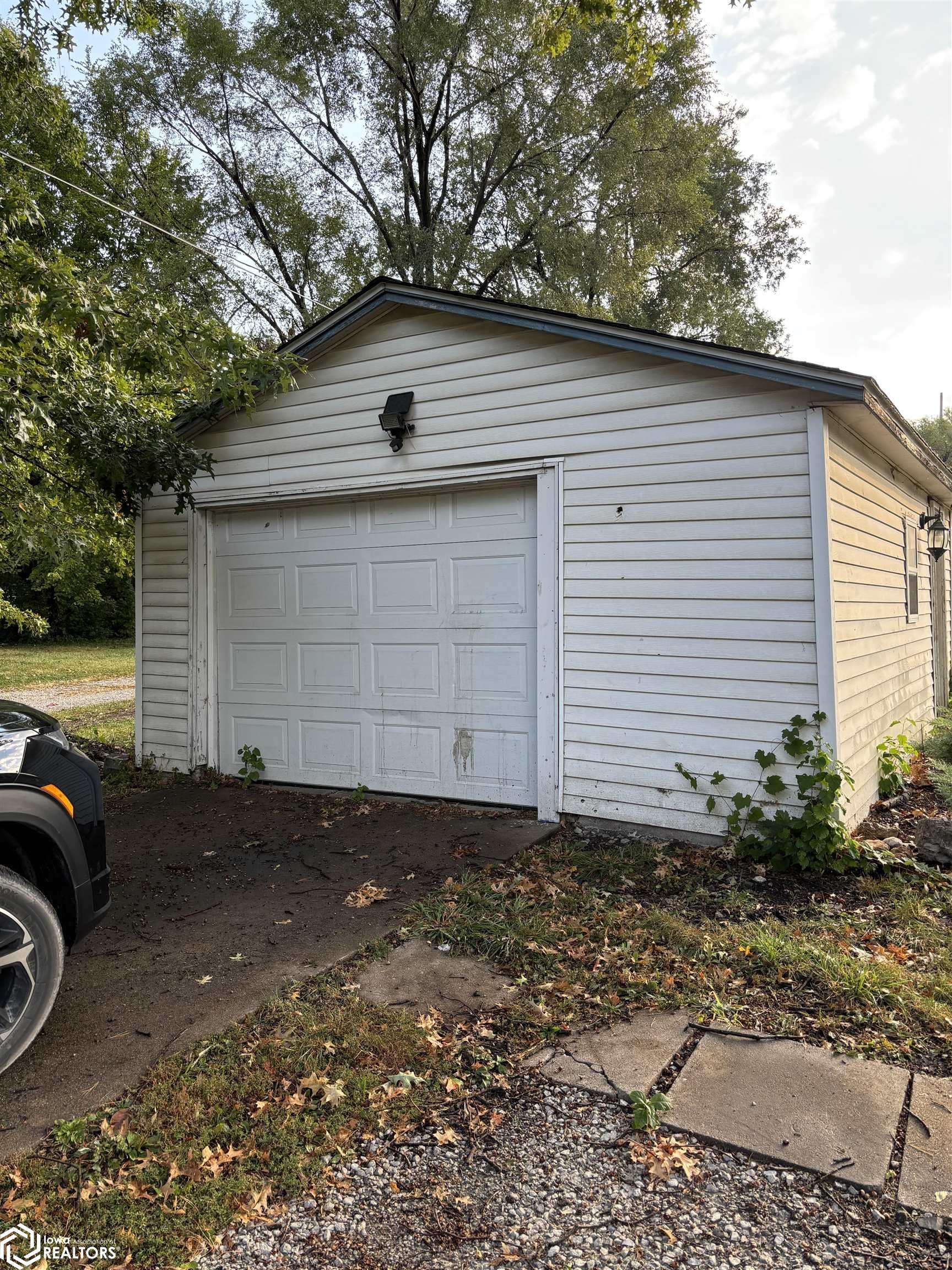 809 W Grimes Avenue, Fairfield, Iowa image 3