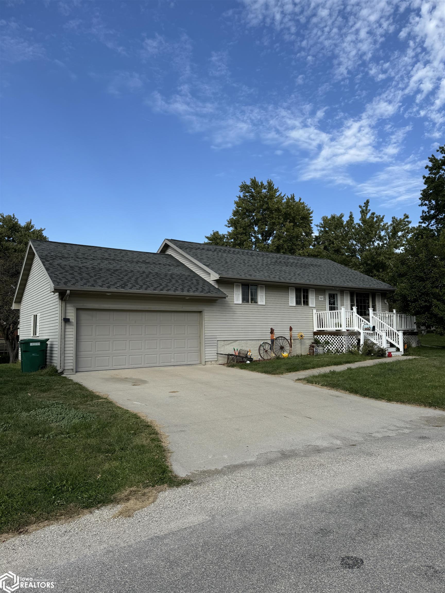 505 E Harsh Street, Creston, Iowa image 1