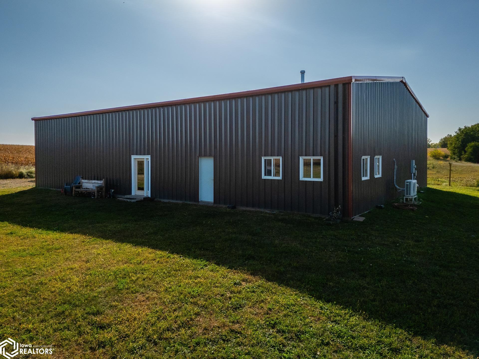 2906 Price Way, Laurel, Iowa image 3