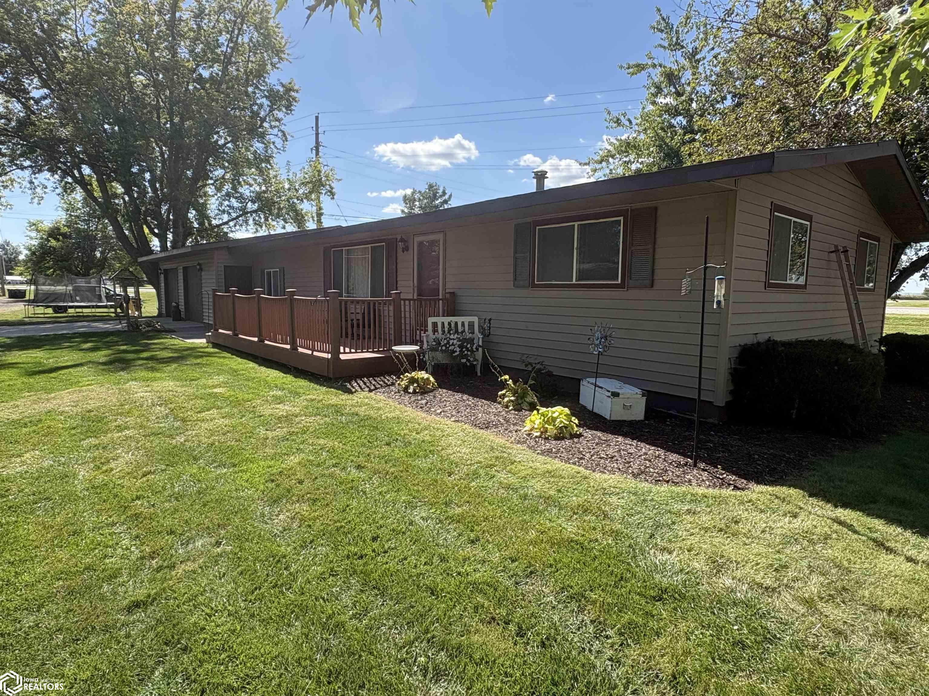243 S Cedar Street, Wapello, Iowa image 3