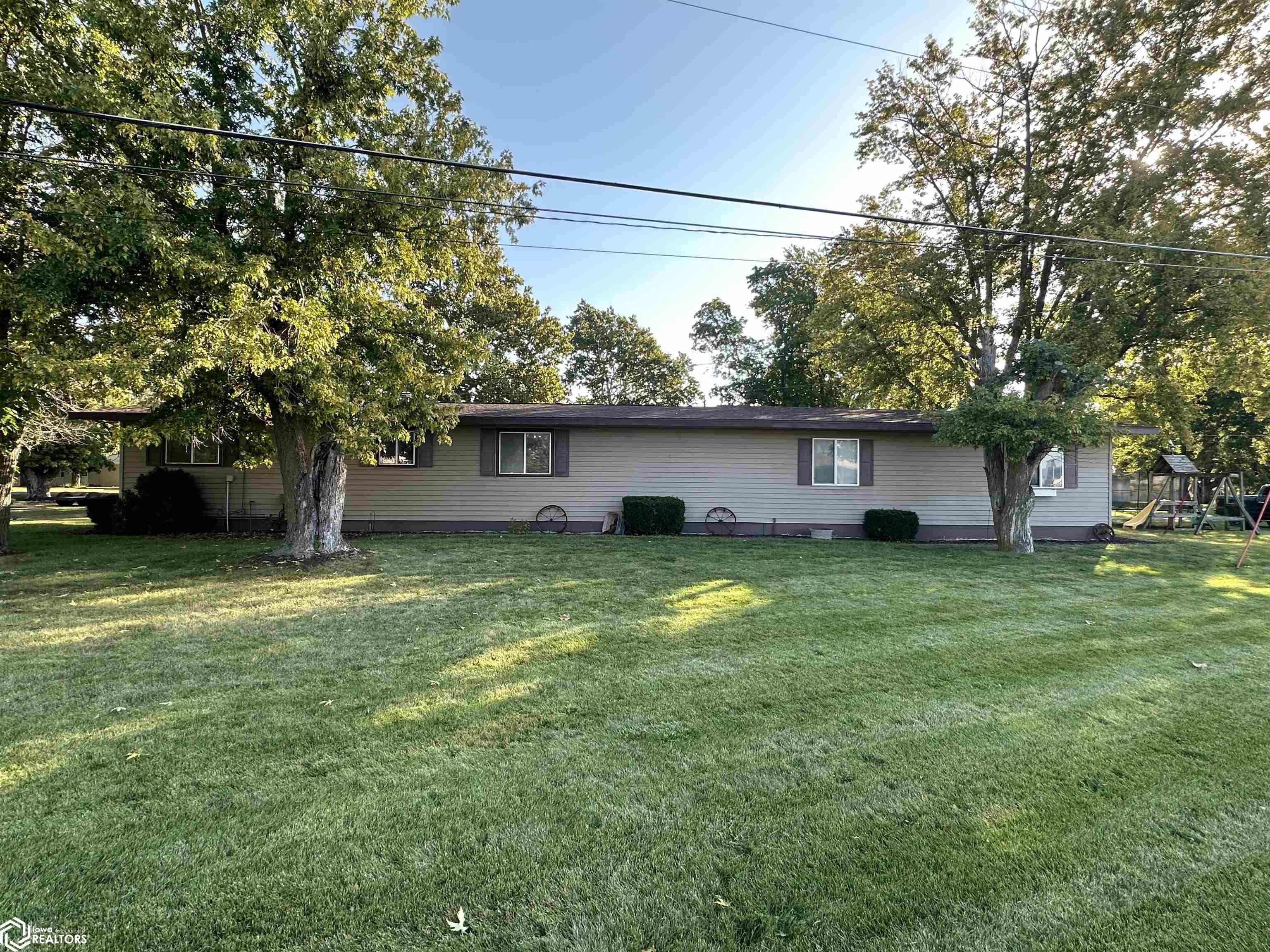 243 S Cedar Street, Wapello, Iowa image 6