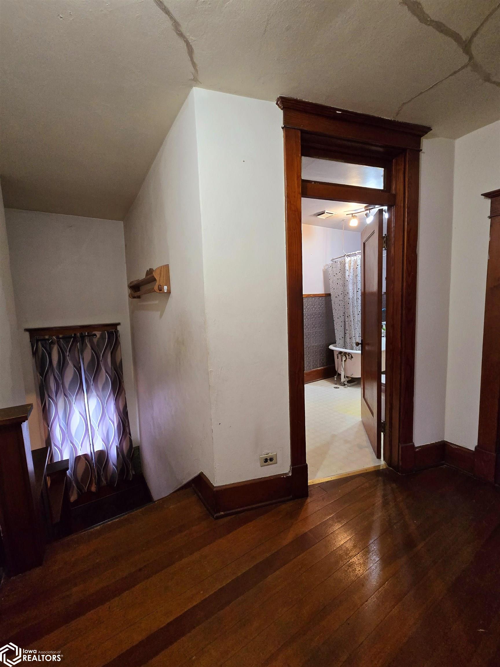 1534 Avenue G, Fort Madison, Iowa image 13