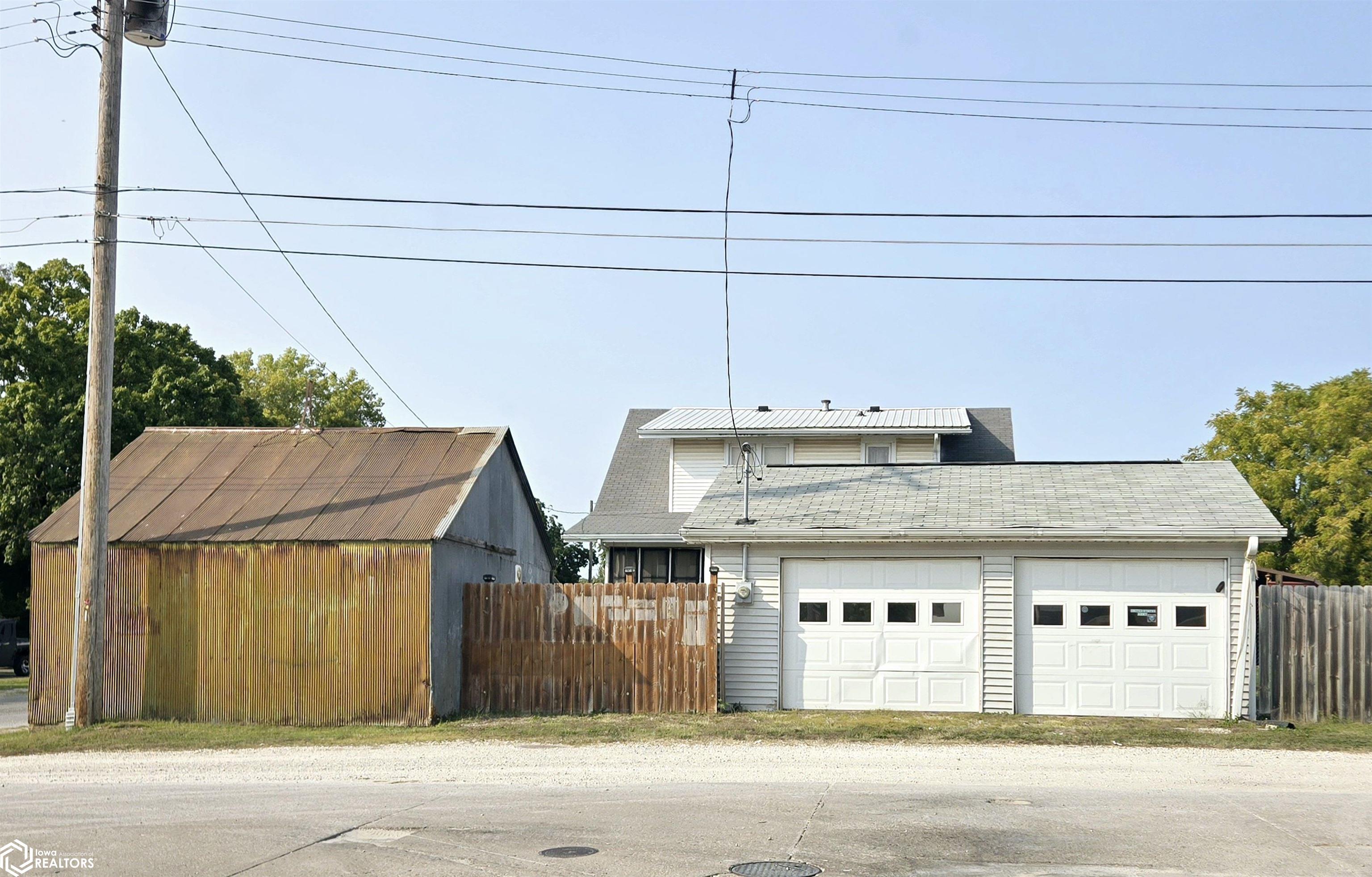 1534 Avenue G, Fort Madison, Iowa image 28