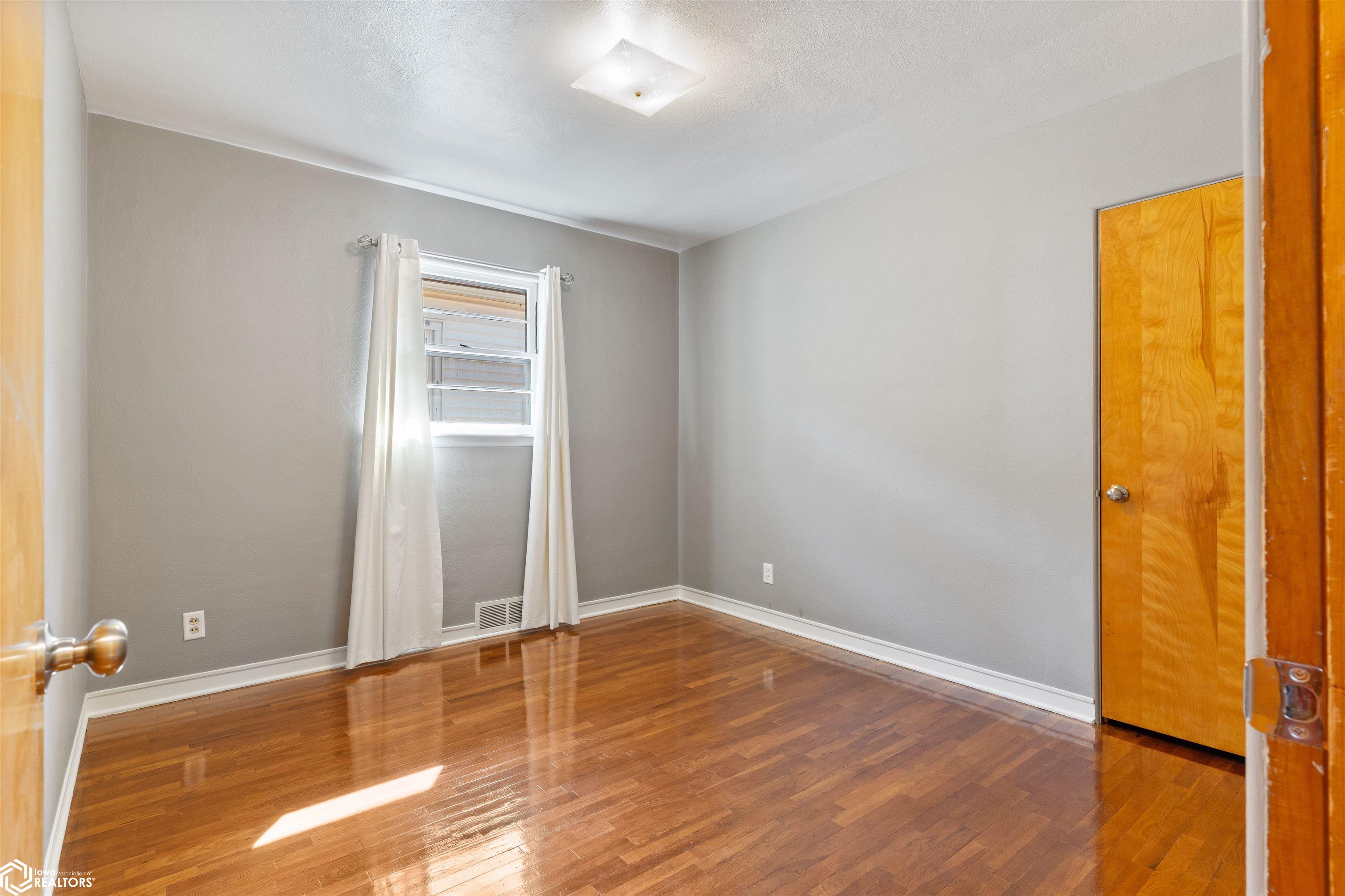 1109 Barret St., Burlington, Iowa image 16