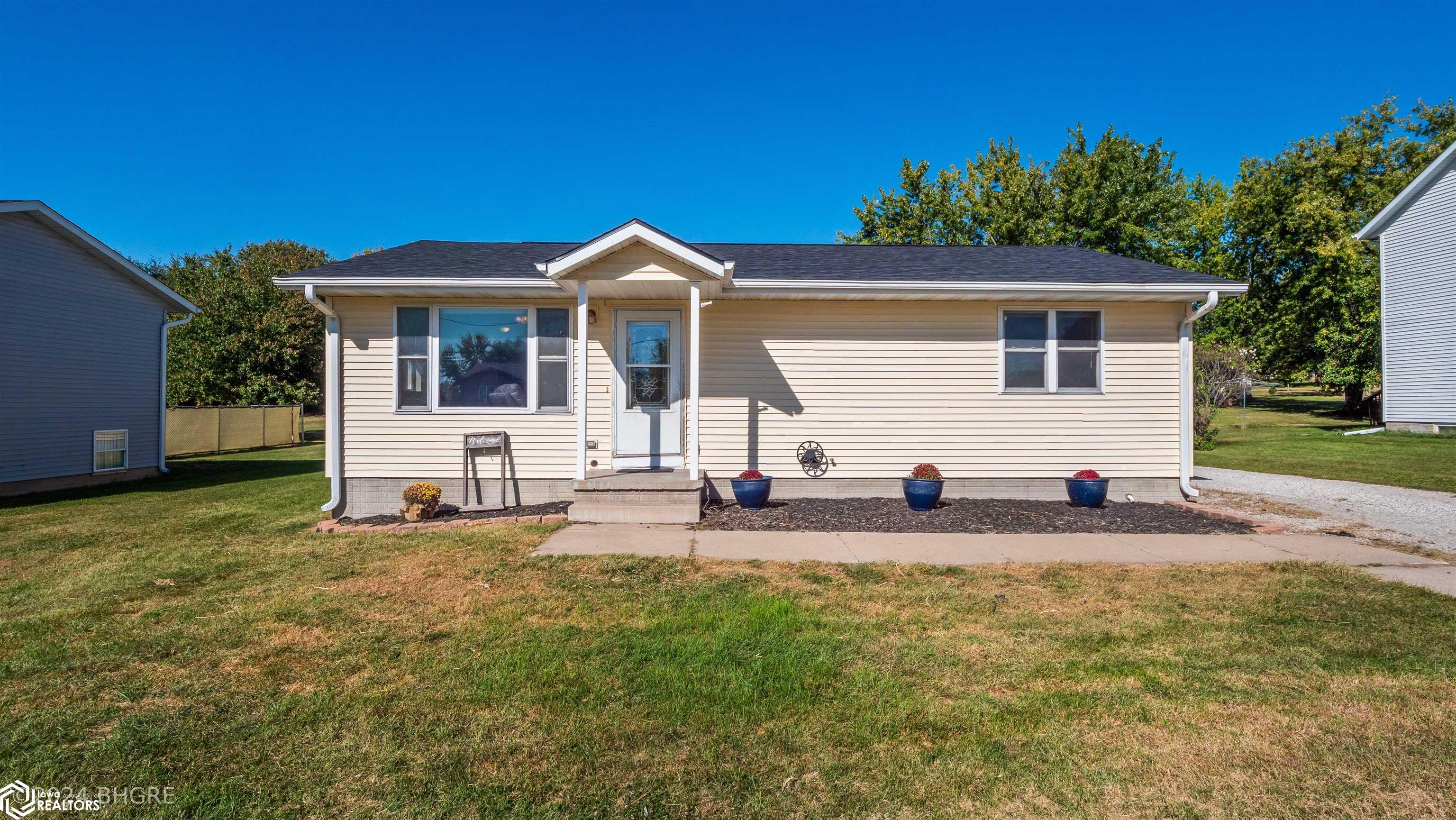 521 Harrison Avenue, Grinnell, Iowa image 2
