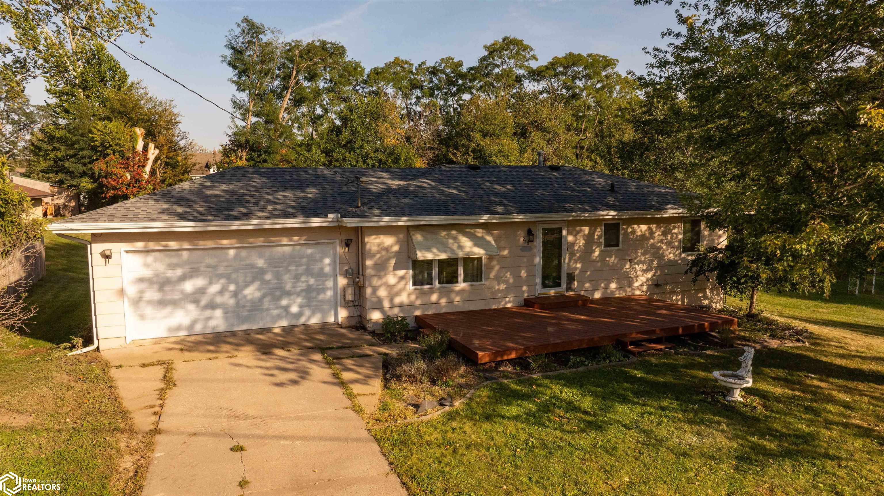 220 S Hazel Street, Agency, Iowa image 1