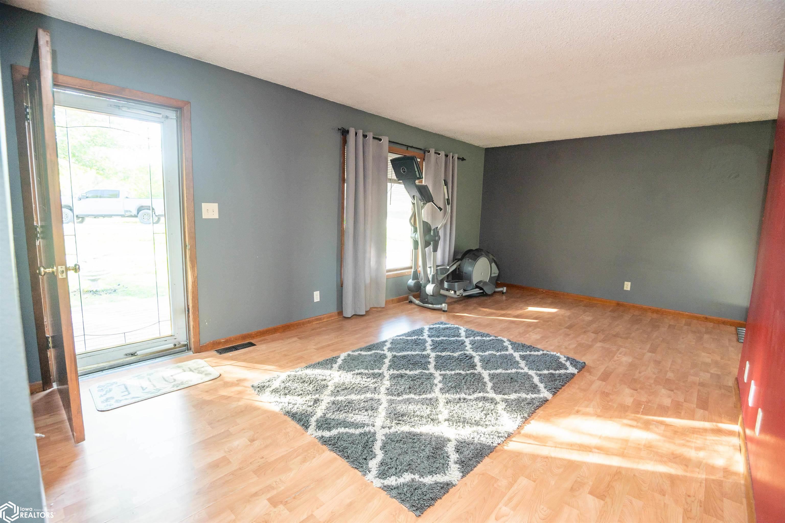 220 S Hazel Street, Agency, Iowa image 14