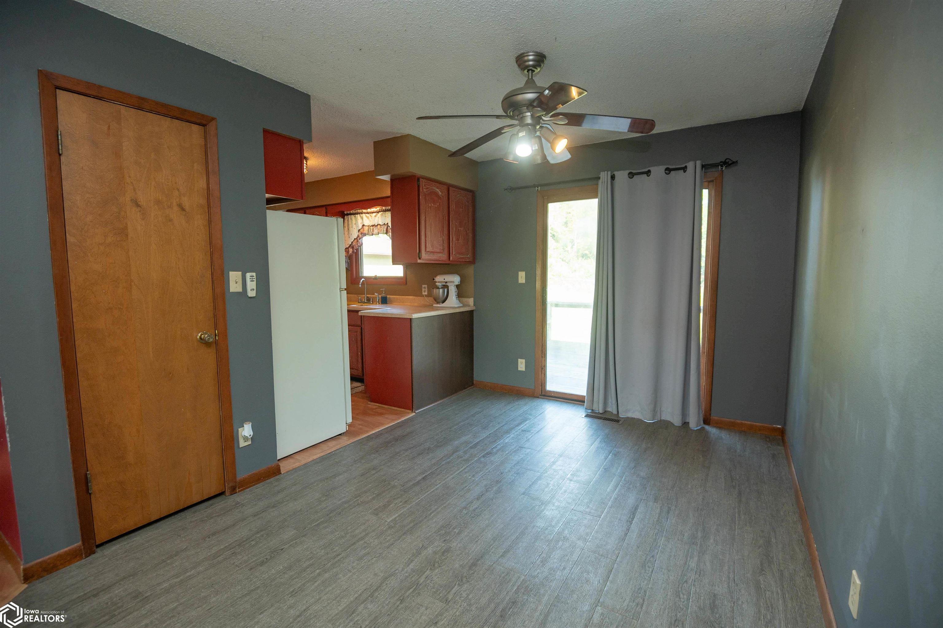 220 S Hazel Street, Agency, Iowa image 18