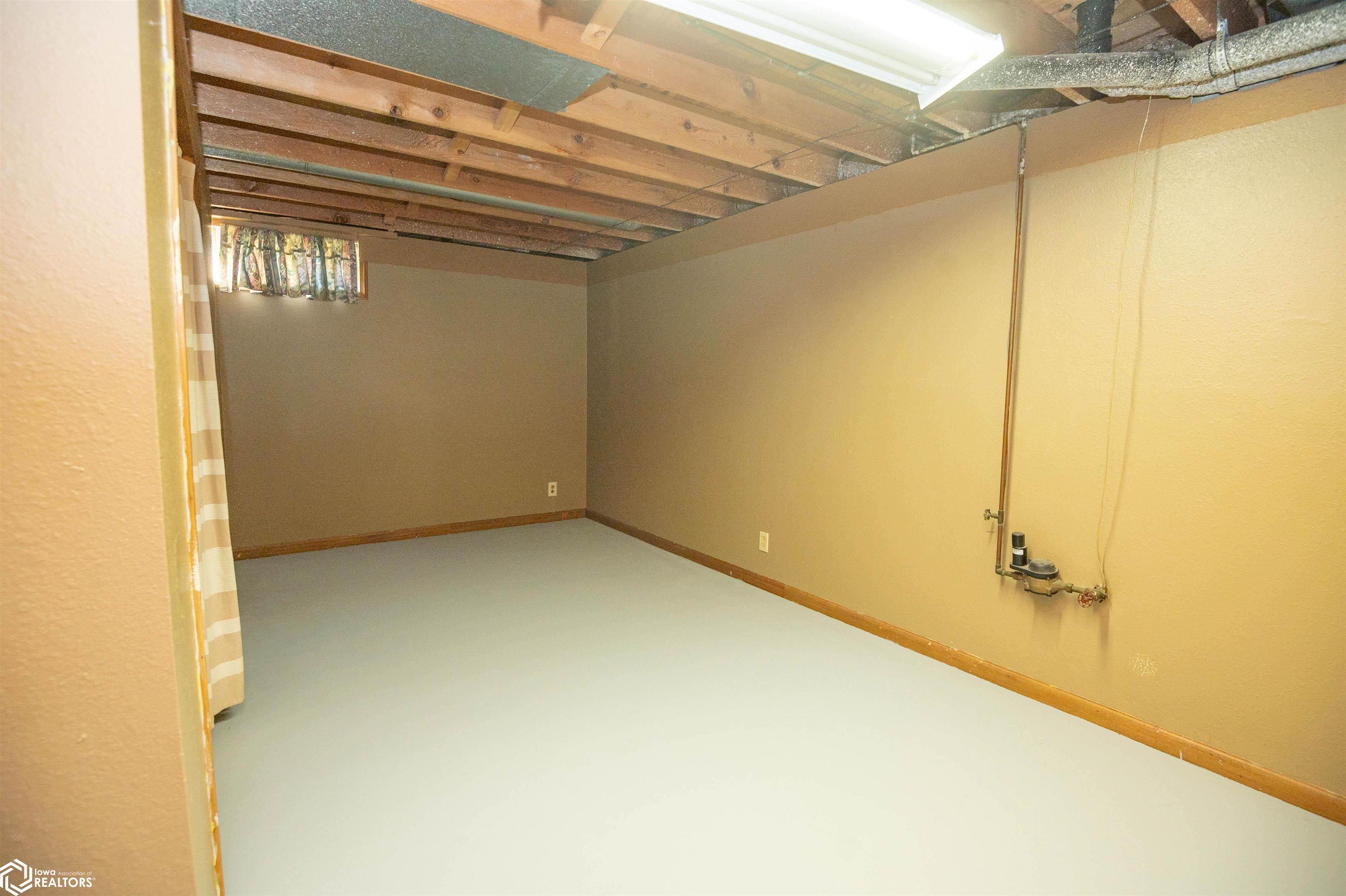 220 S Hazel Street, Agency, Iowa image 27