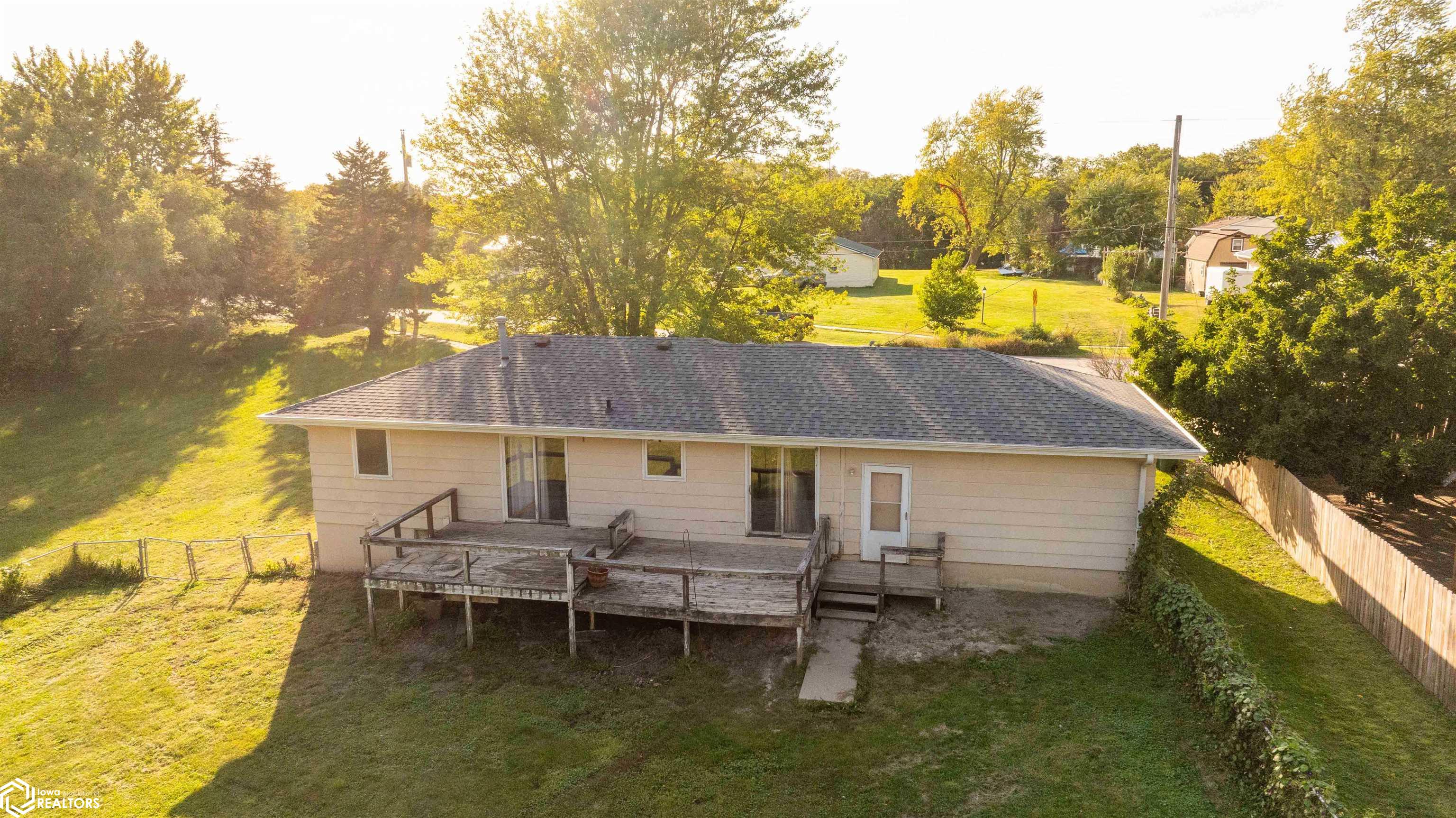 220 S Hazel Street, Agency, Iowa image 8