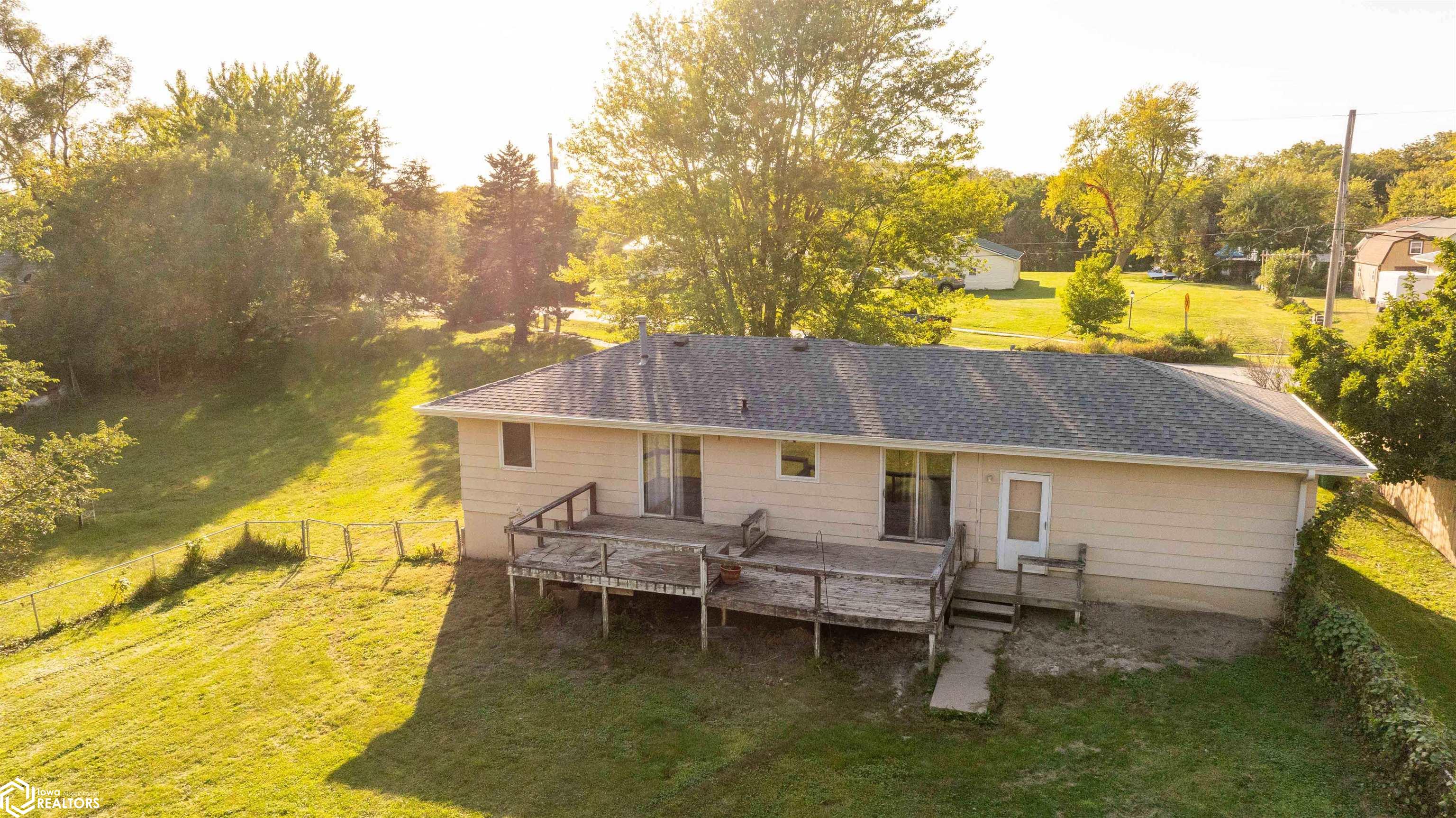 220 S Hazel Street, Agency, Iowa image 9