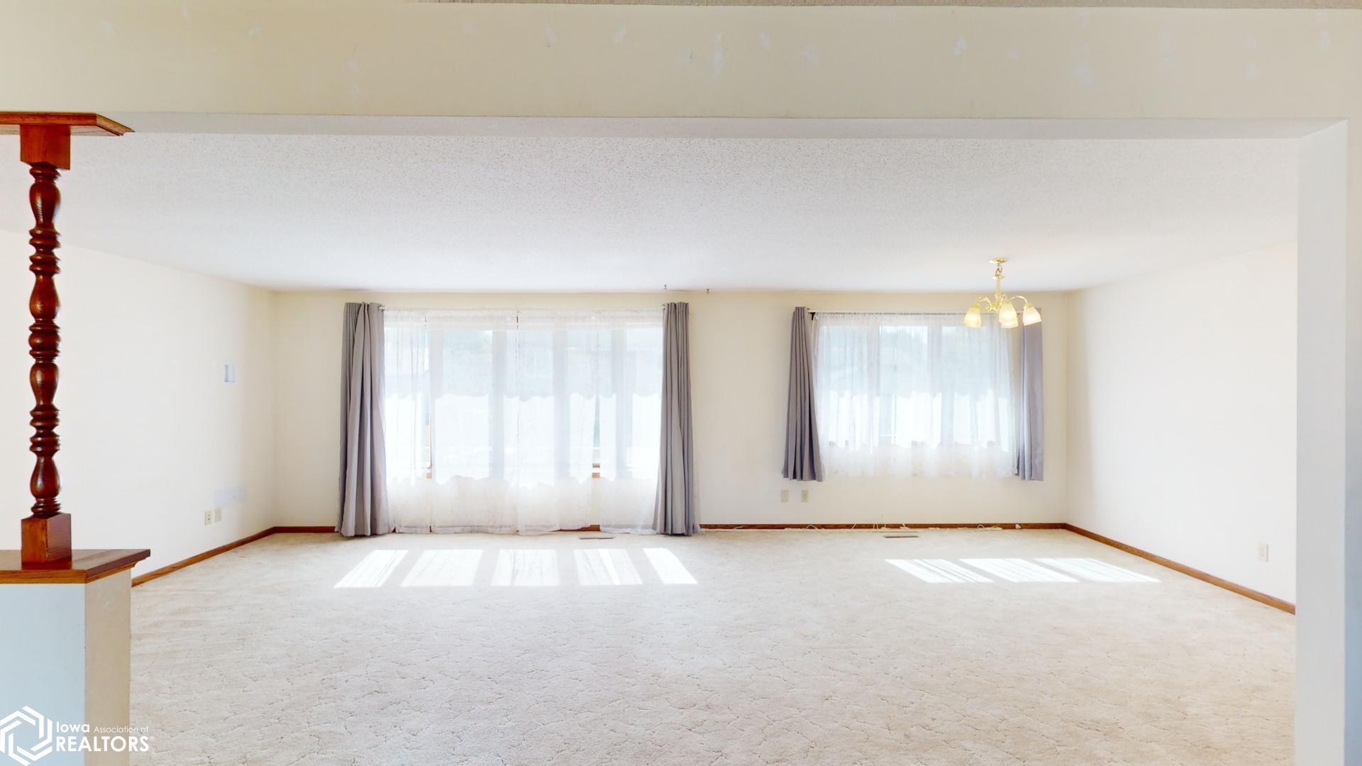 1024 14th Street, Mason City, Iowa image 3