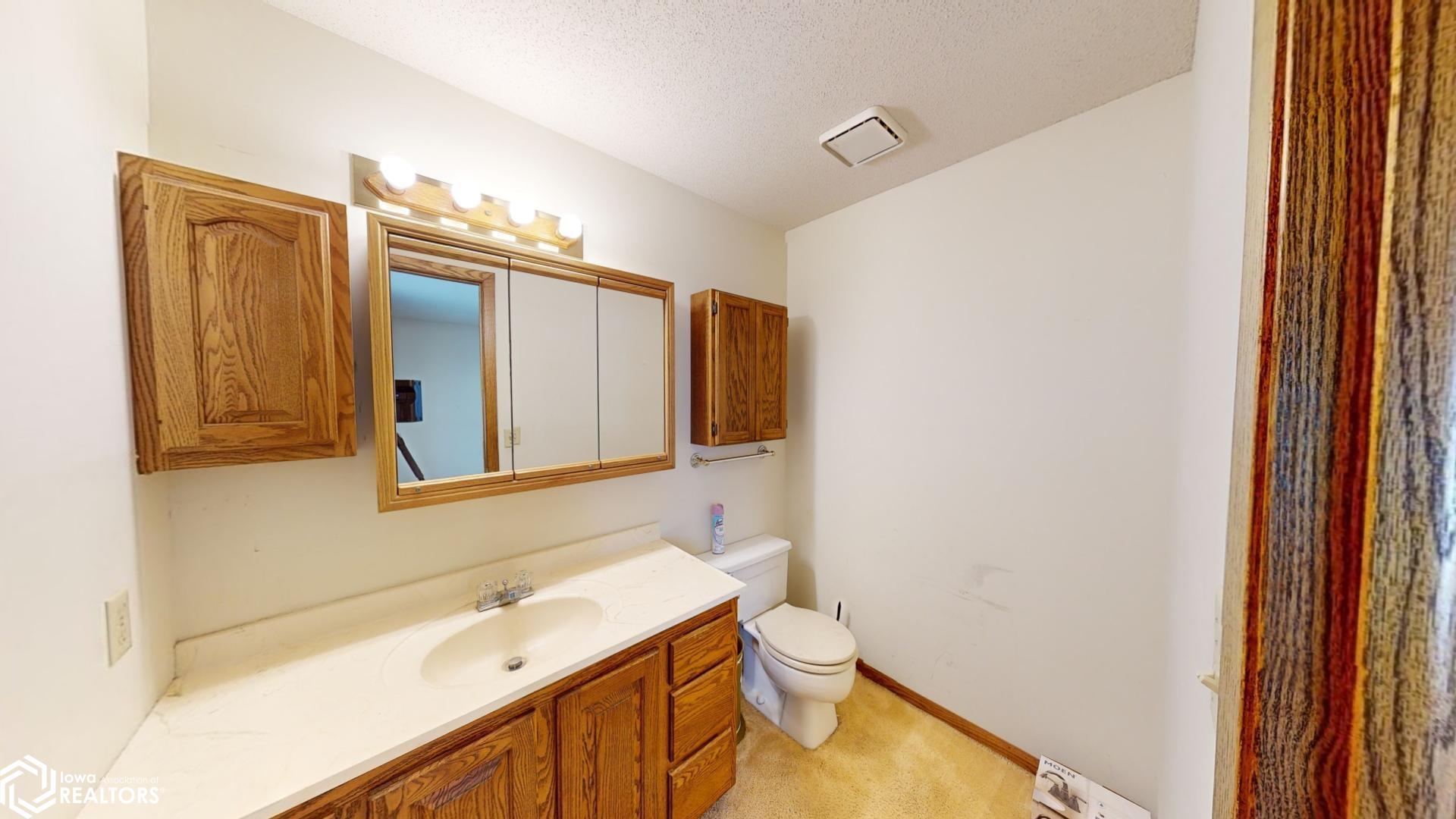 1024 14th Street, Mason City, Iowa image 10