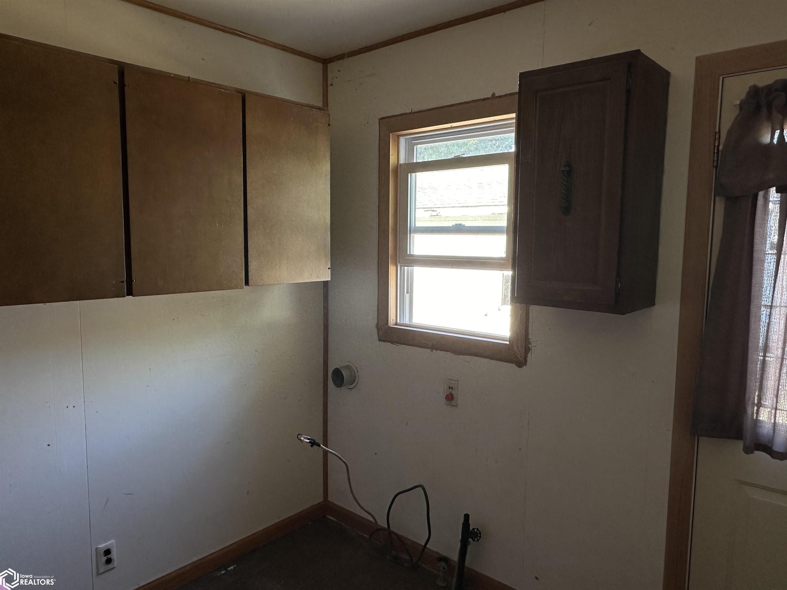 408 E Franklin Street, Centerville, Iowa image 12