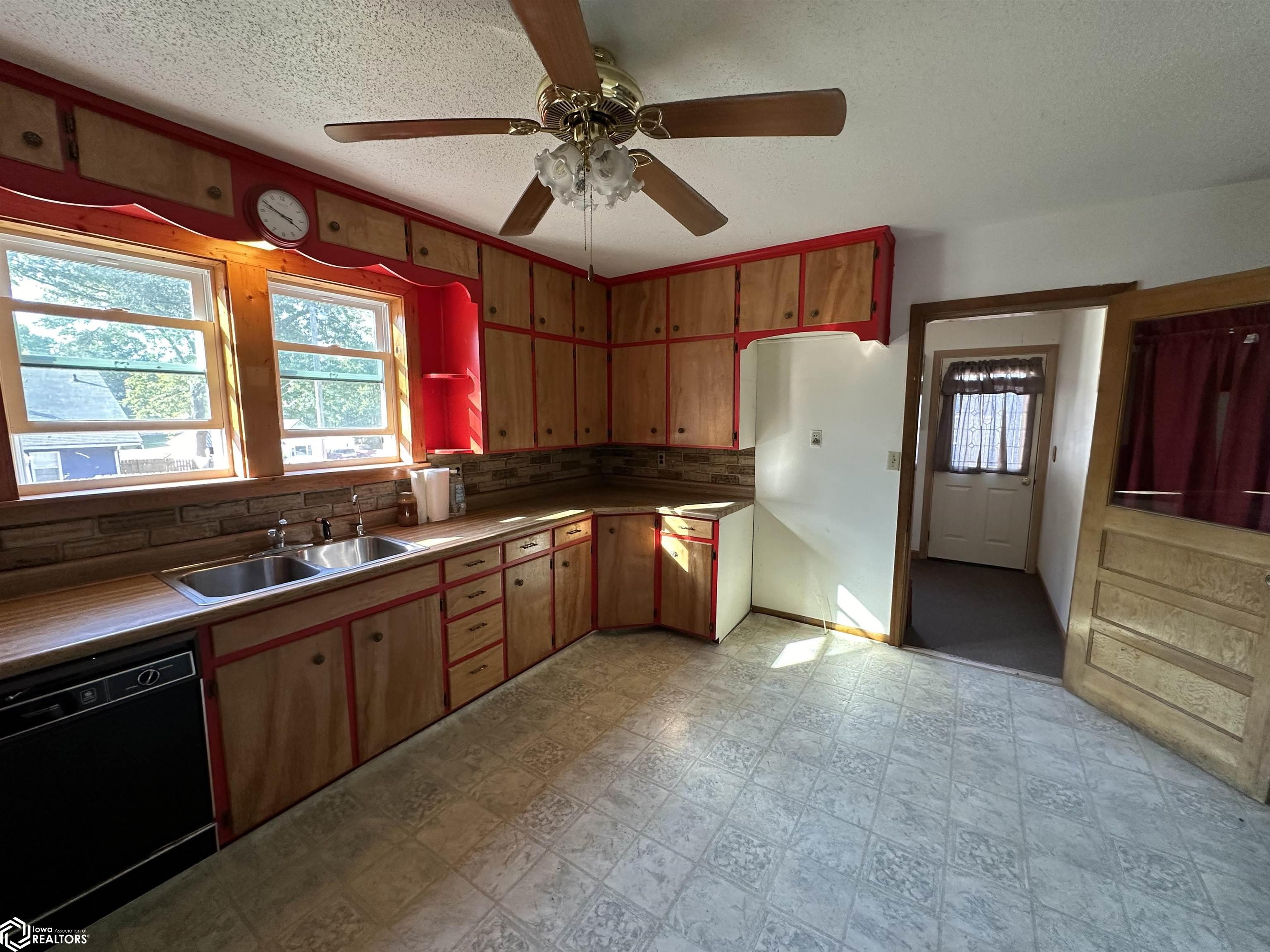 408 E Franklin Street, Centerville, Iowa image 14