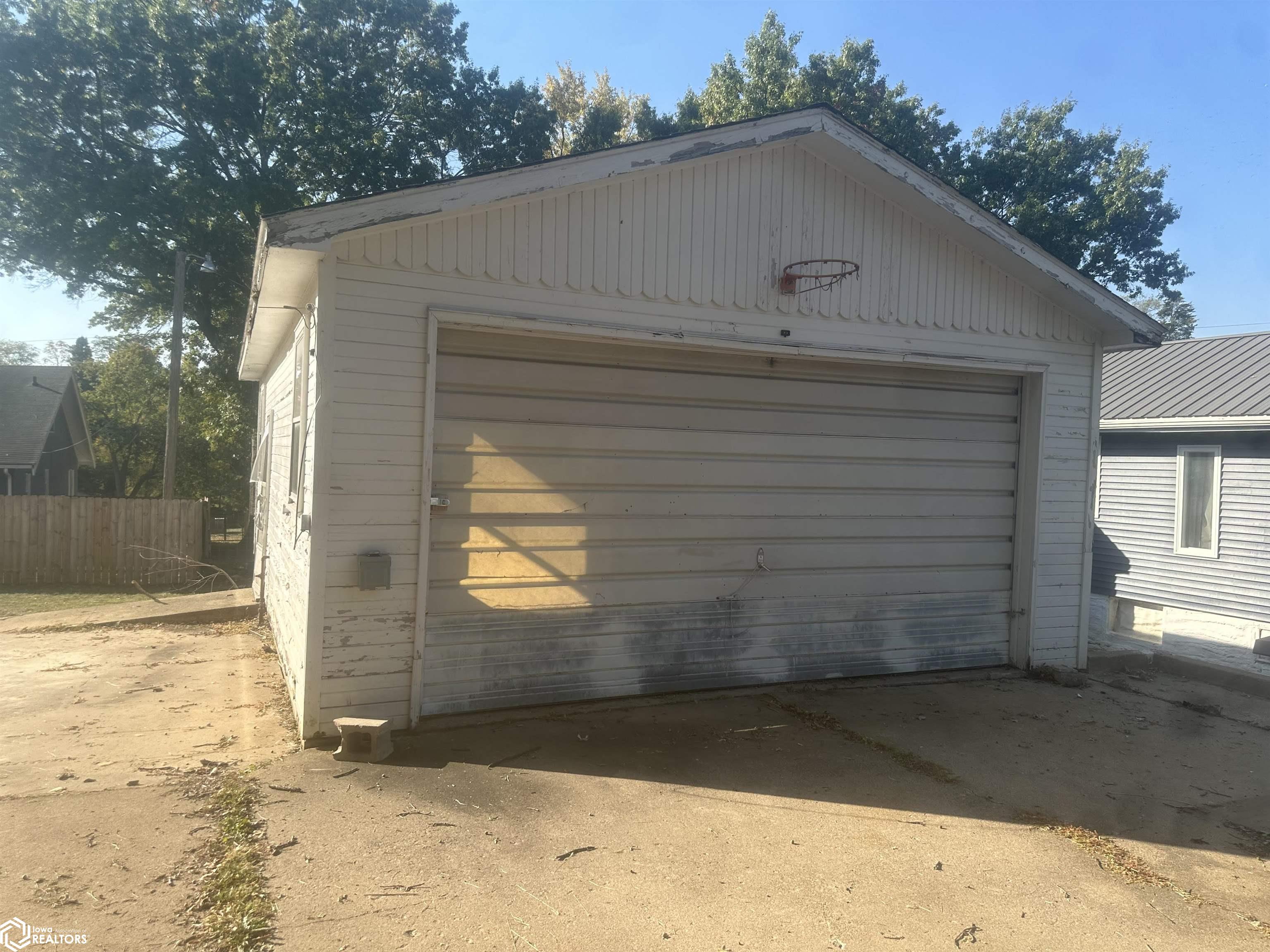 408 E Franklin Street, Centerville, Iowa image 7