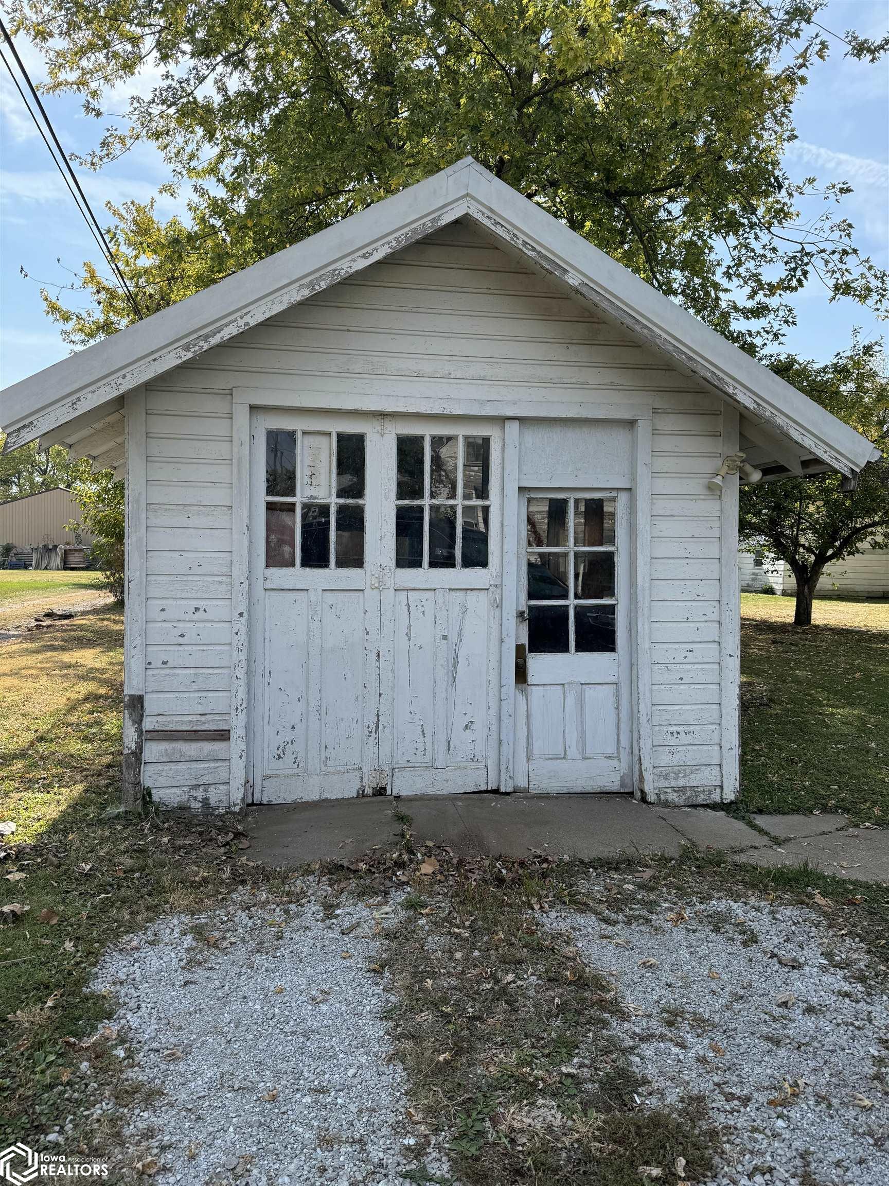 328 N G Street, Oskaloosa, Iowa image 17