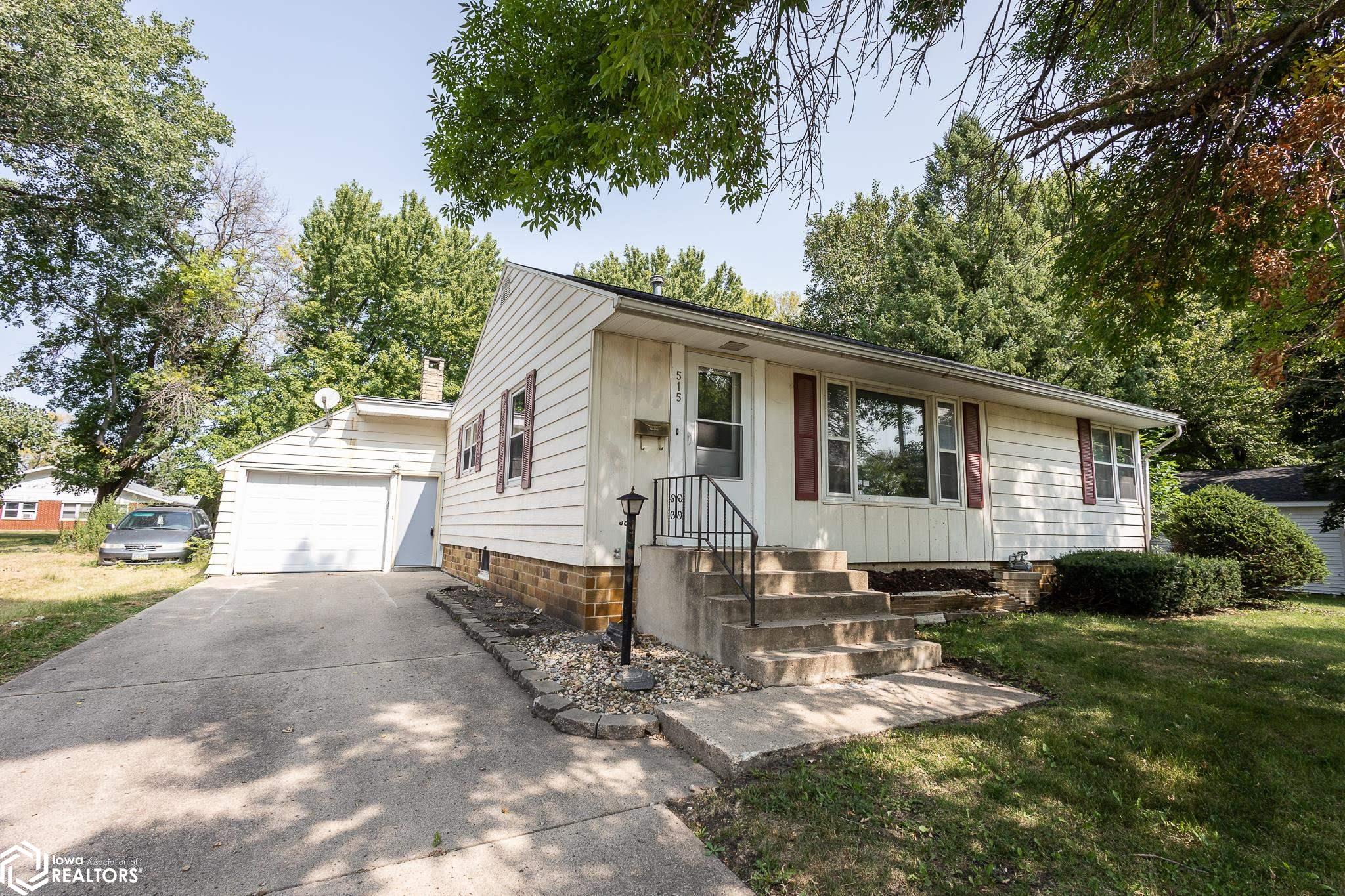 515 Pauls Drive, Klemme, Iowa image 1