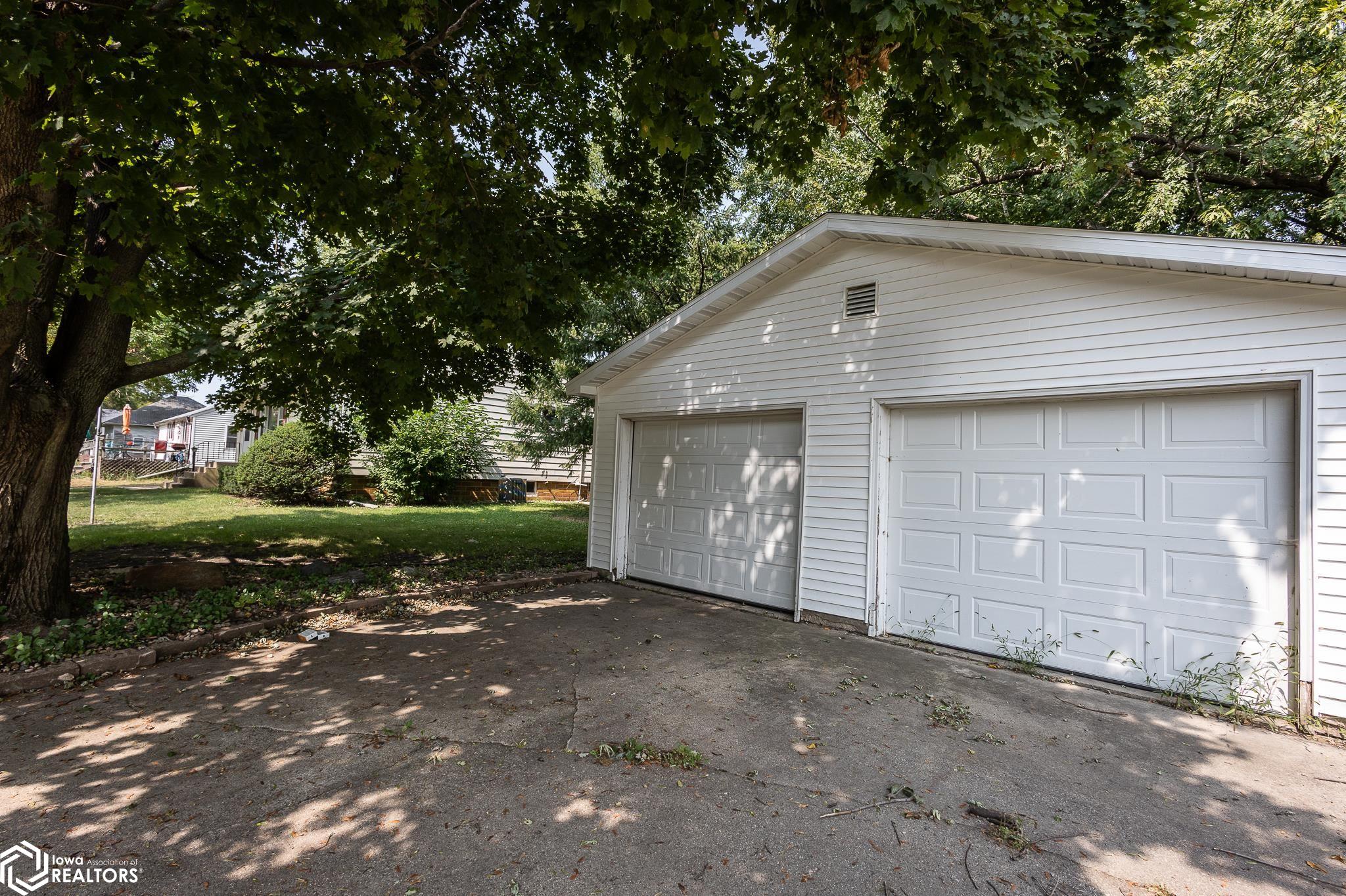 515 Pauls Drive, Klemme, Iowa image 12