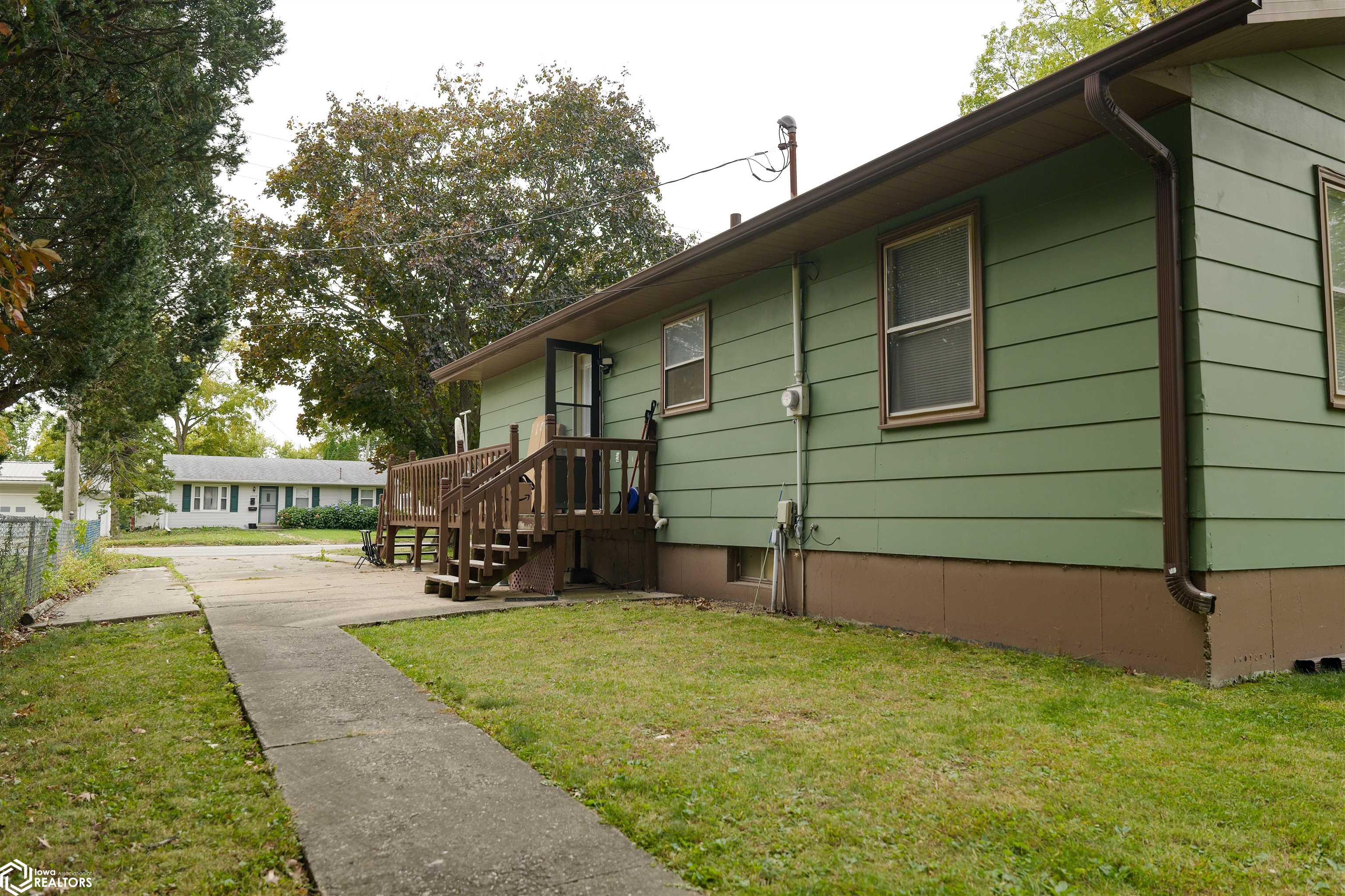 2512 Kirkwood Street, Burlington, Iowa image 9