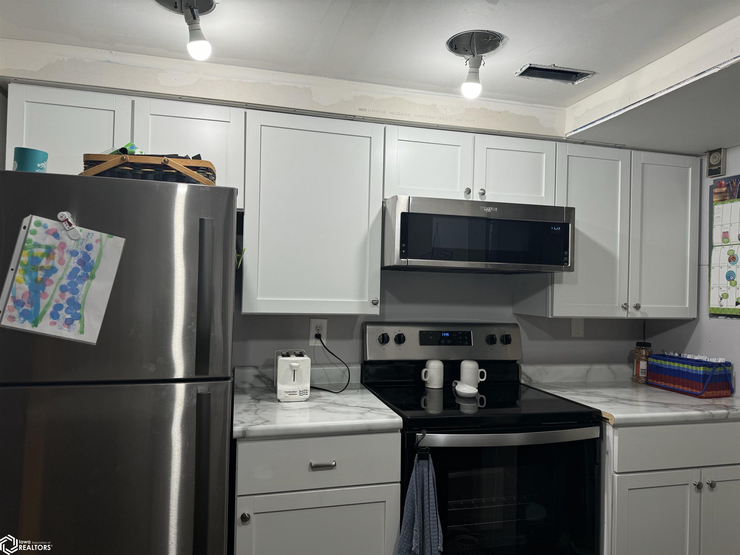 2700 N Shore Drive #J-14, Clear Lake, Iowa image 10