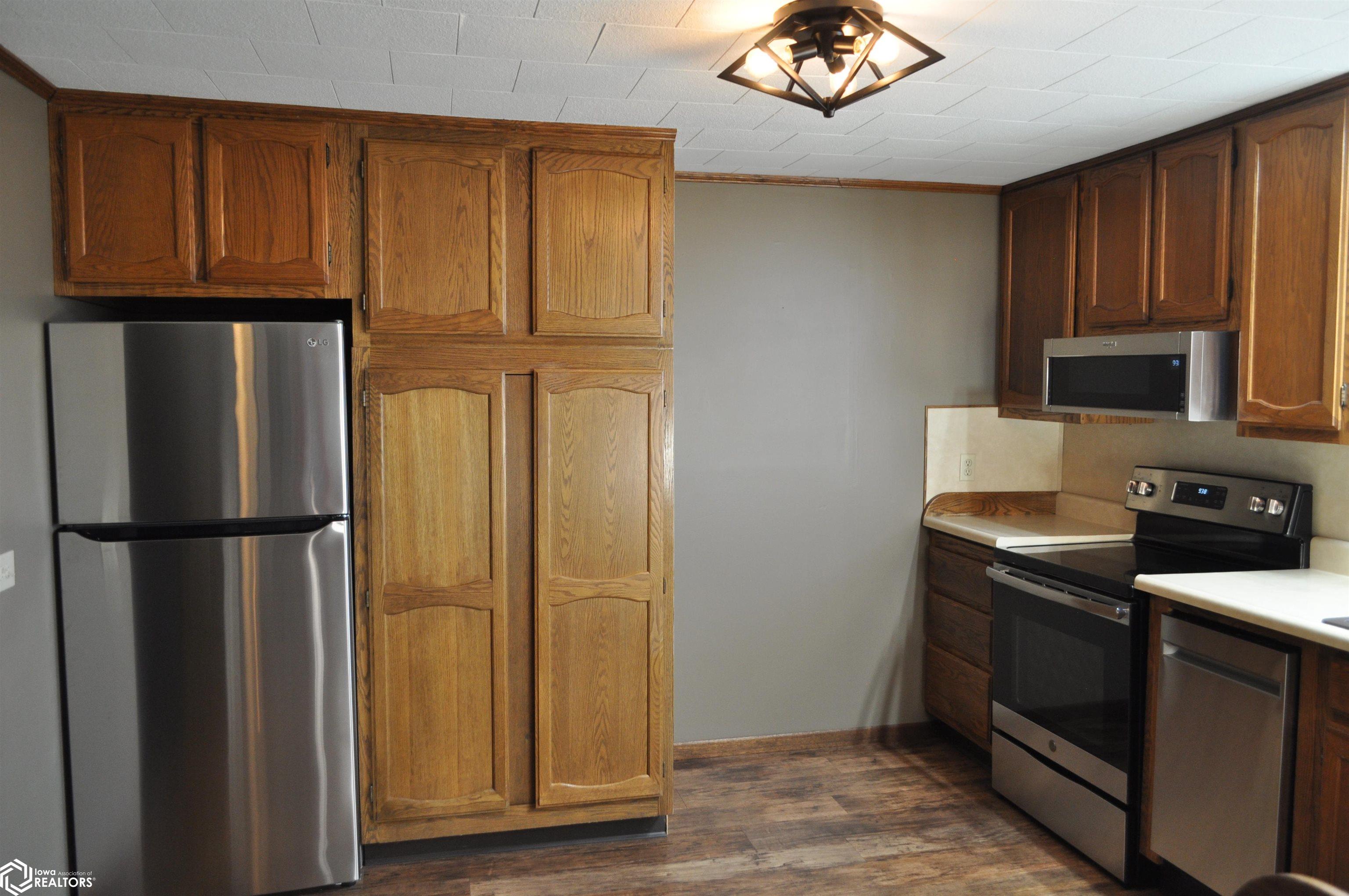 637 I Avenue, Churdan, Iowa image 24