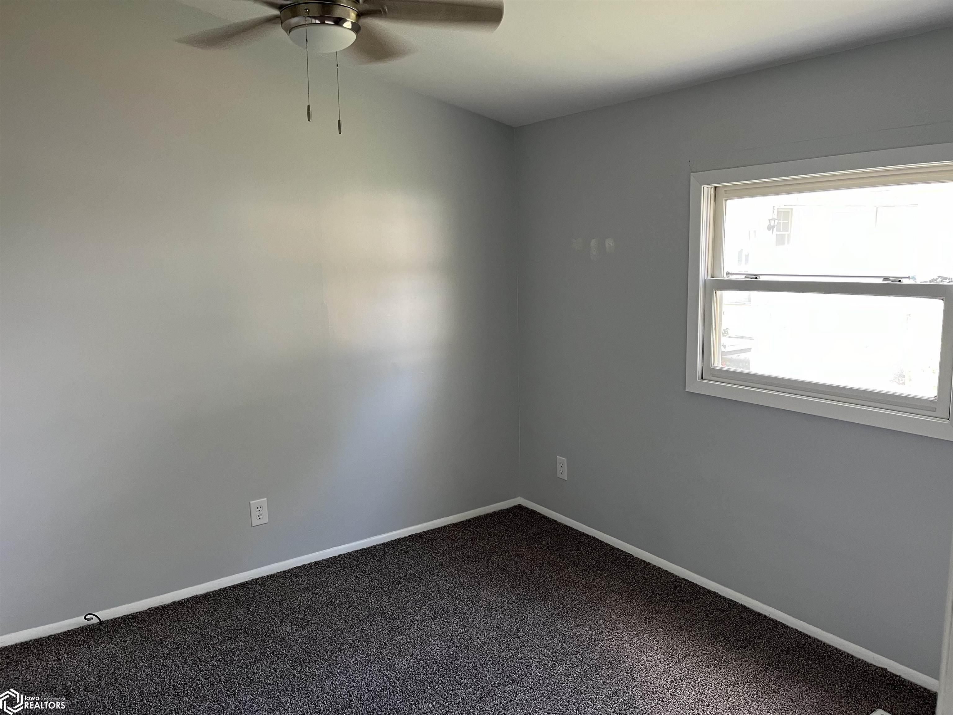 313 West Burlington Avenue, West Burlington, Iowa image 9