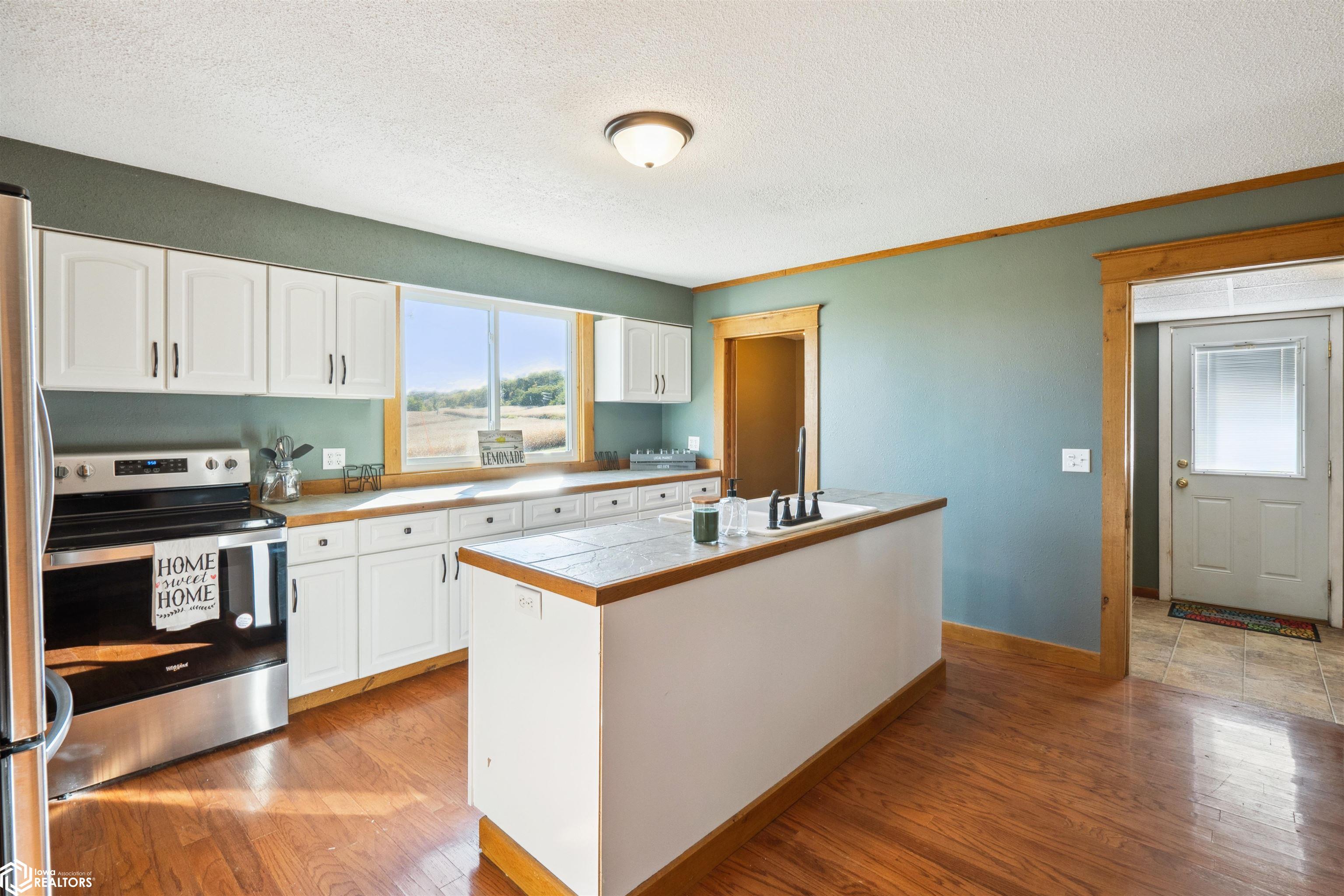 1770 328th Avenue, Brooklyn, Iowa image 11