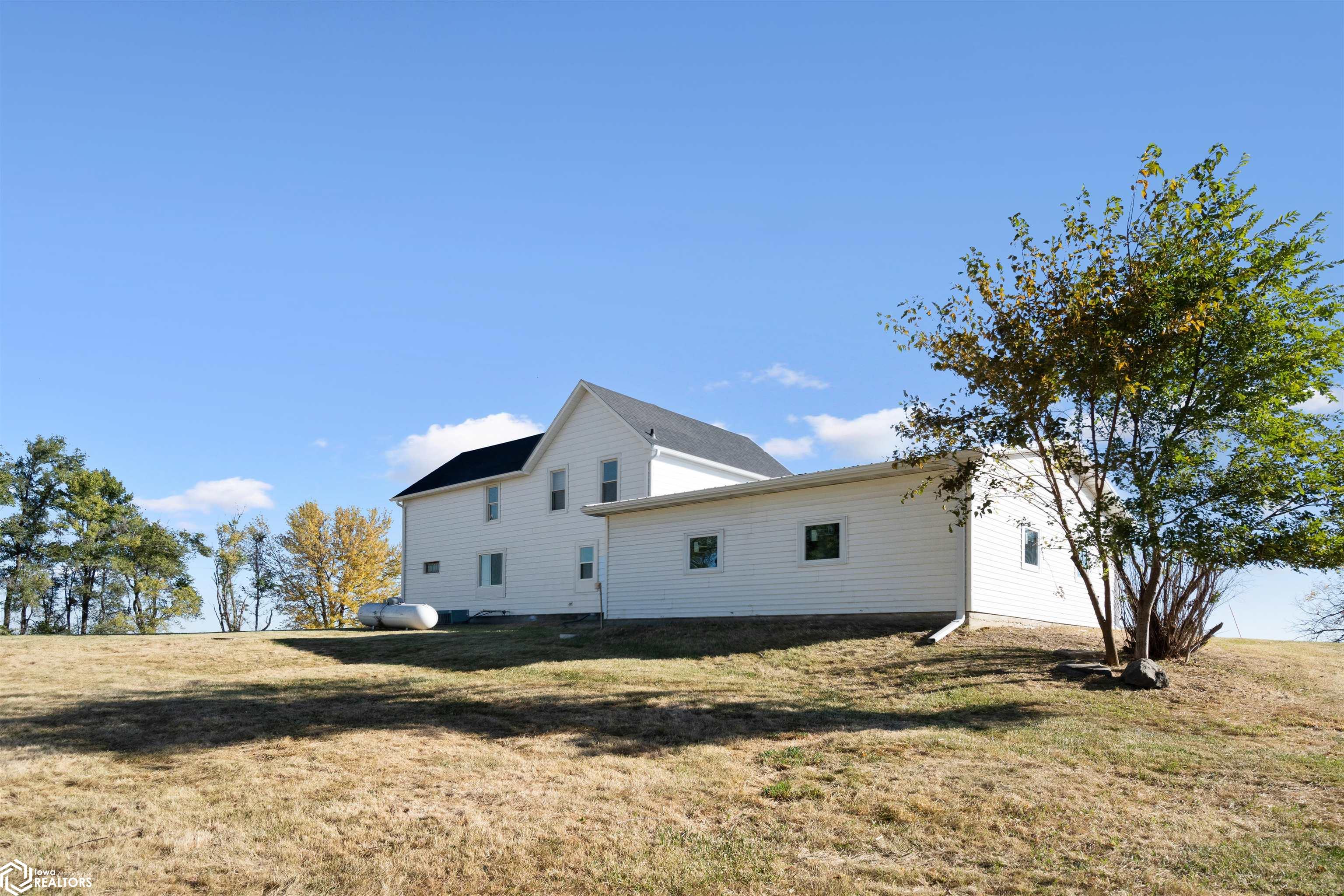 1770 328th Avenue, Brooklyn, Iowa image 38