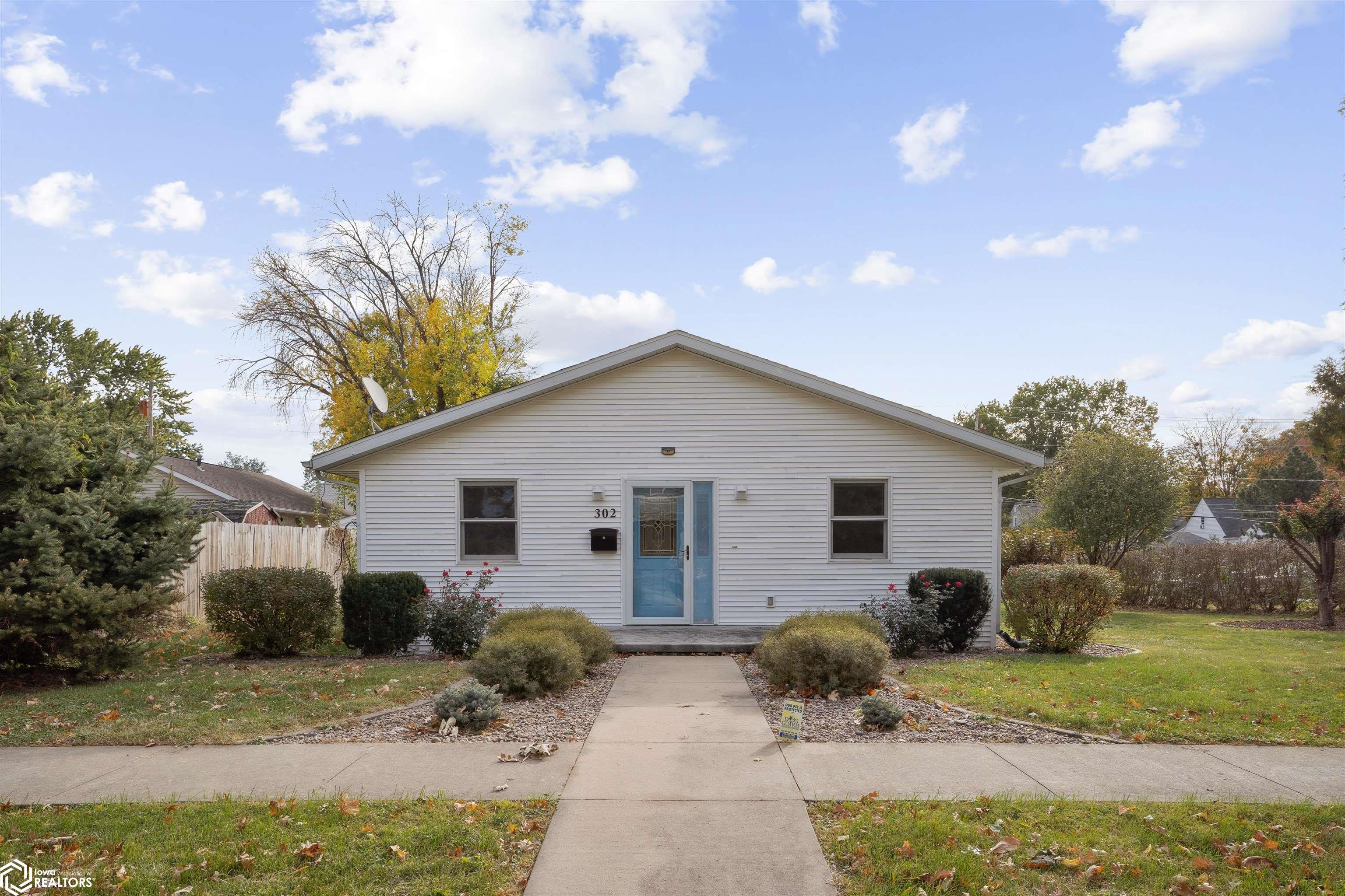 302 S Jackson St., Mount Pleasant, Iowa image 2