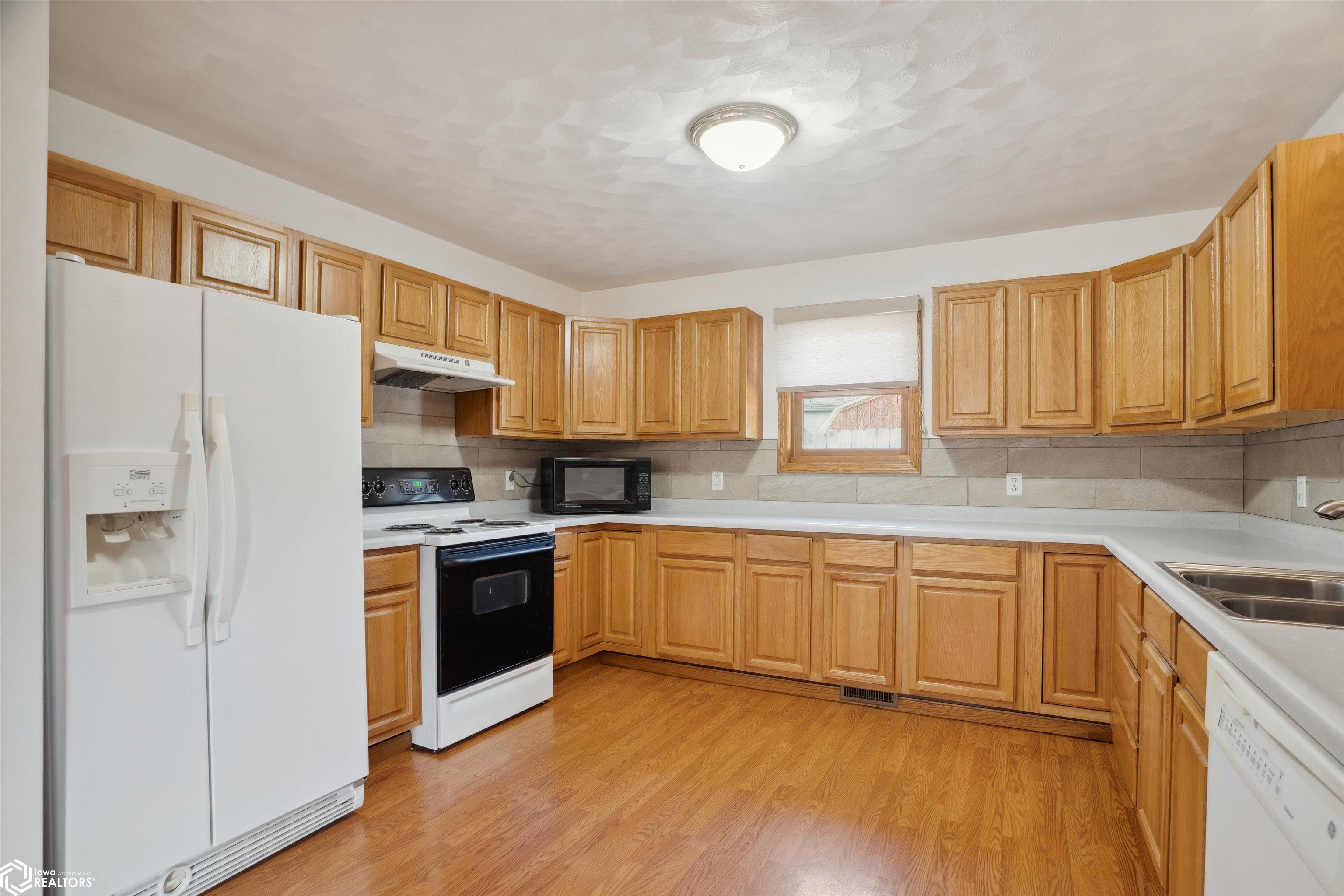 302 S Jackson St., Mount Pleasant, Iowa image 16