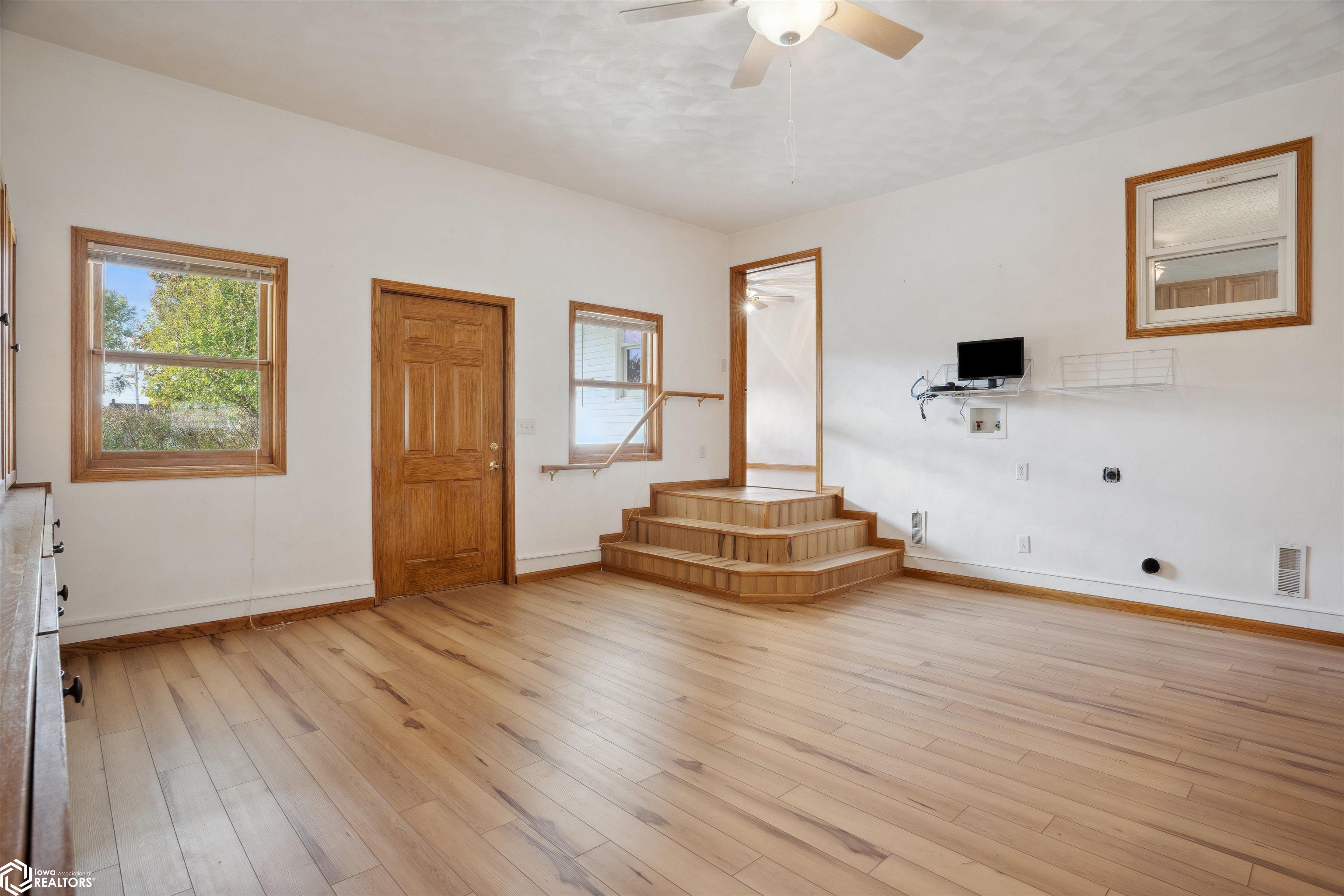 302 S Jackson St., Mount Pleasant, Iowa image 18
