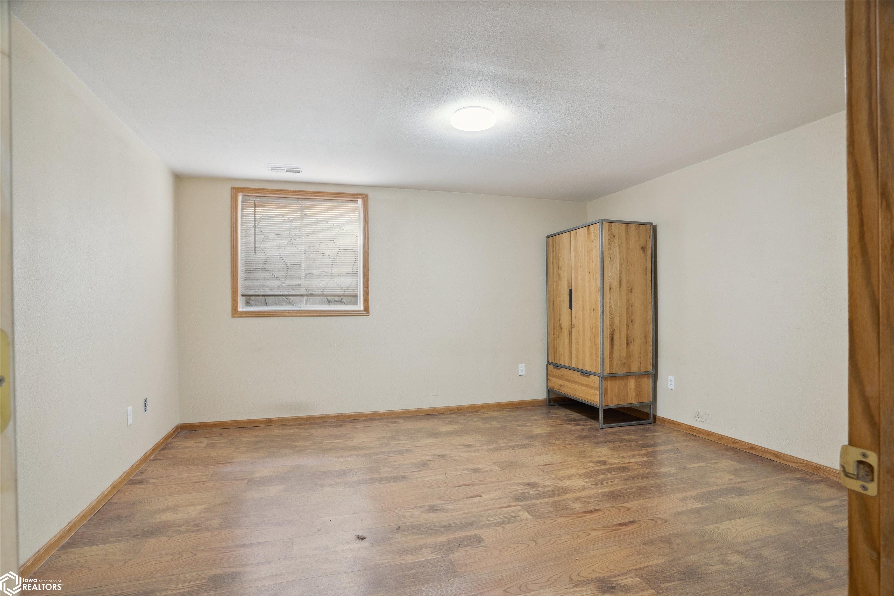 302 S Jackson St., Mount Pleasant, Iowa image 19