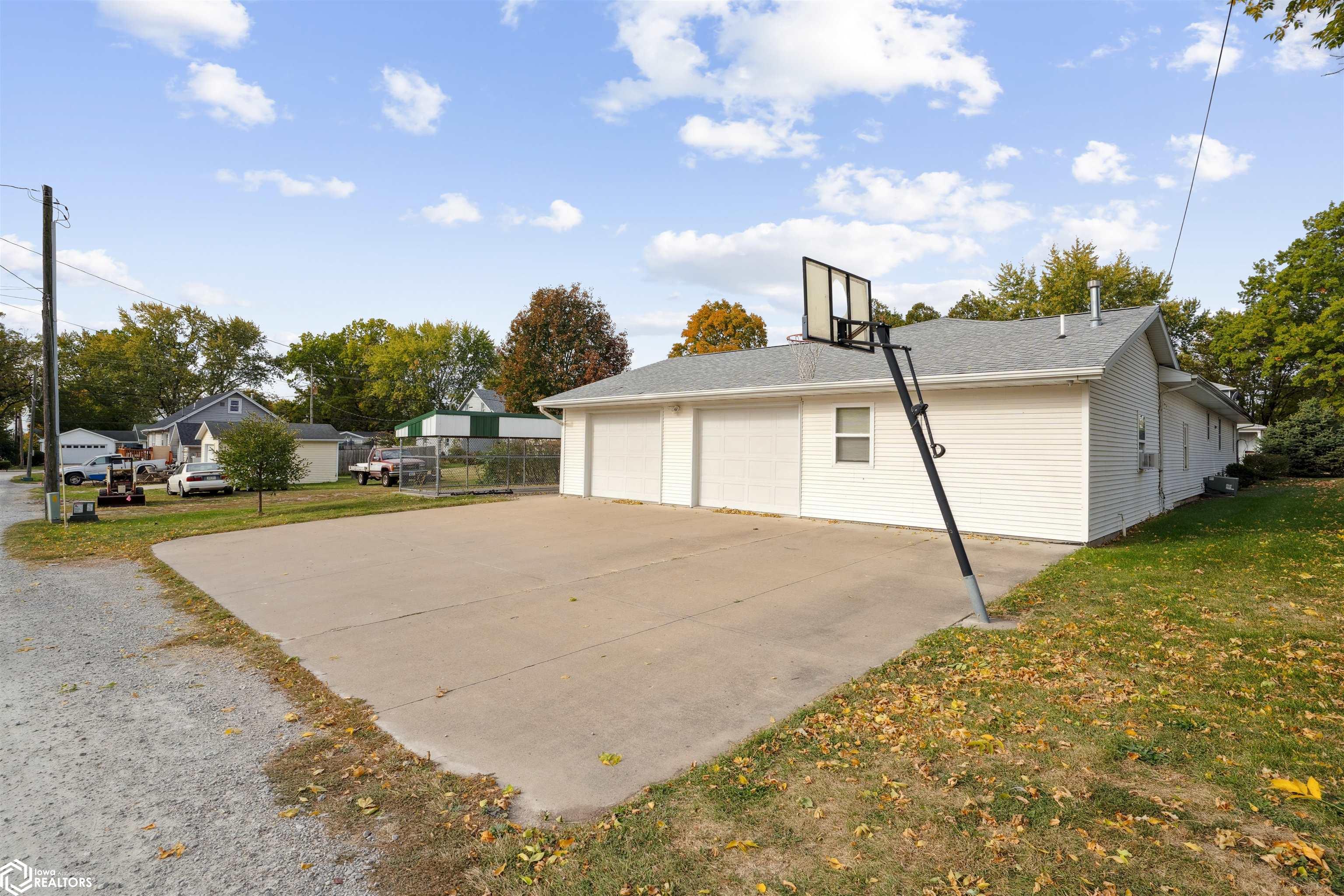 302 S Jackson St., Mount Pleasant, Iowa image 26