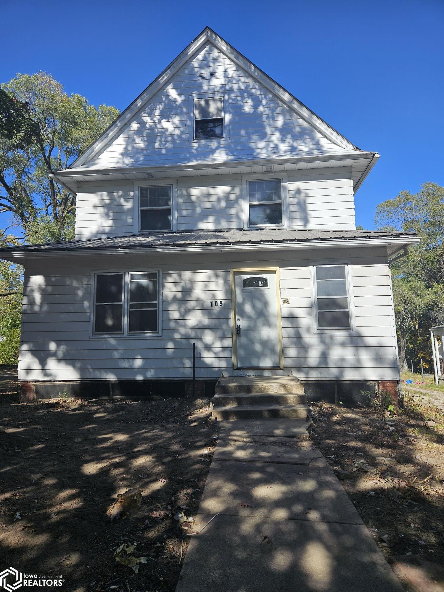 109 E Woodland Avenue, Ottumwa, Iowa image 1