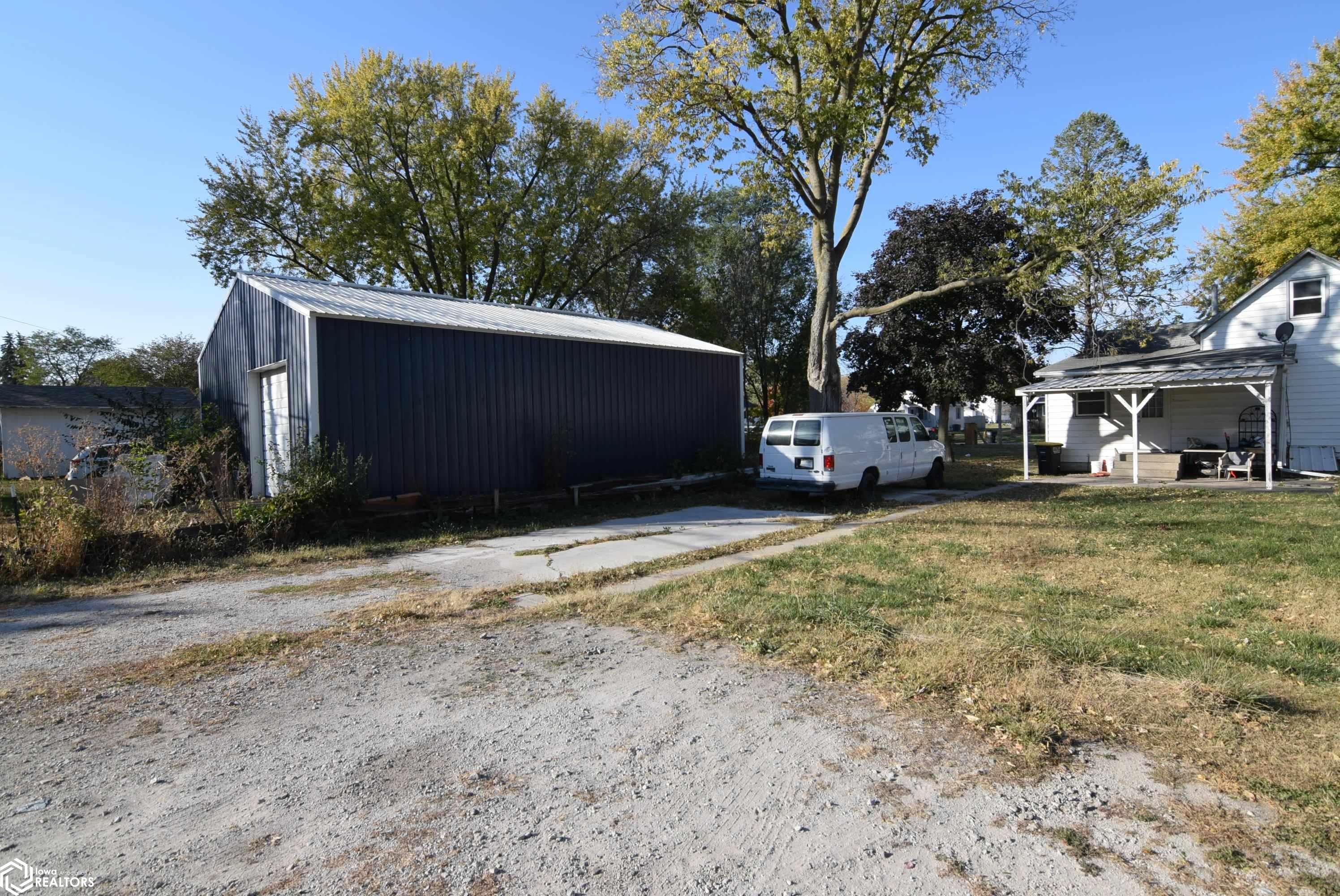 Farm & Home Services Serving Algona Since 1920