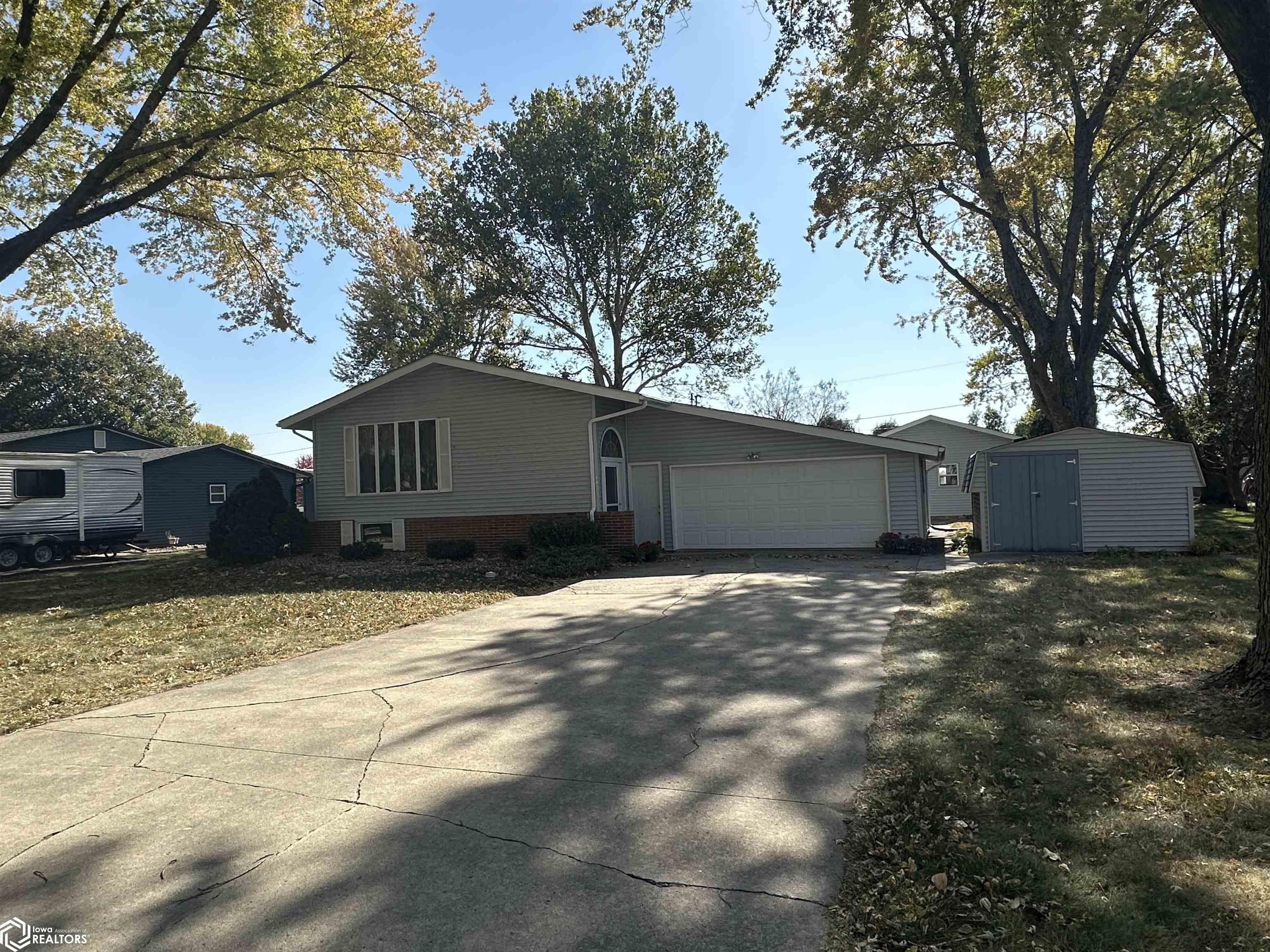 1406 SW 2nd Street, Eagle Grove, Iowa image 2