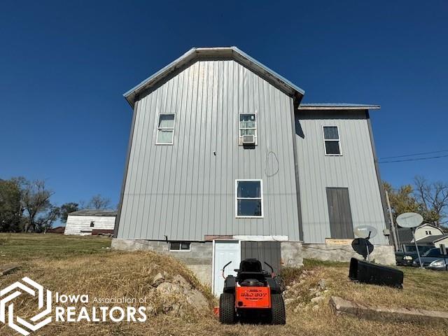 208 S 5th Street, Centerville, Iowa image 3