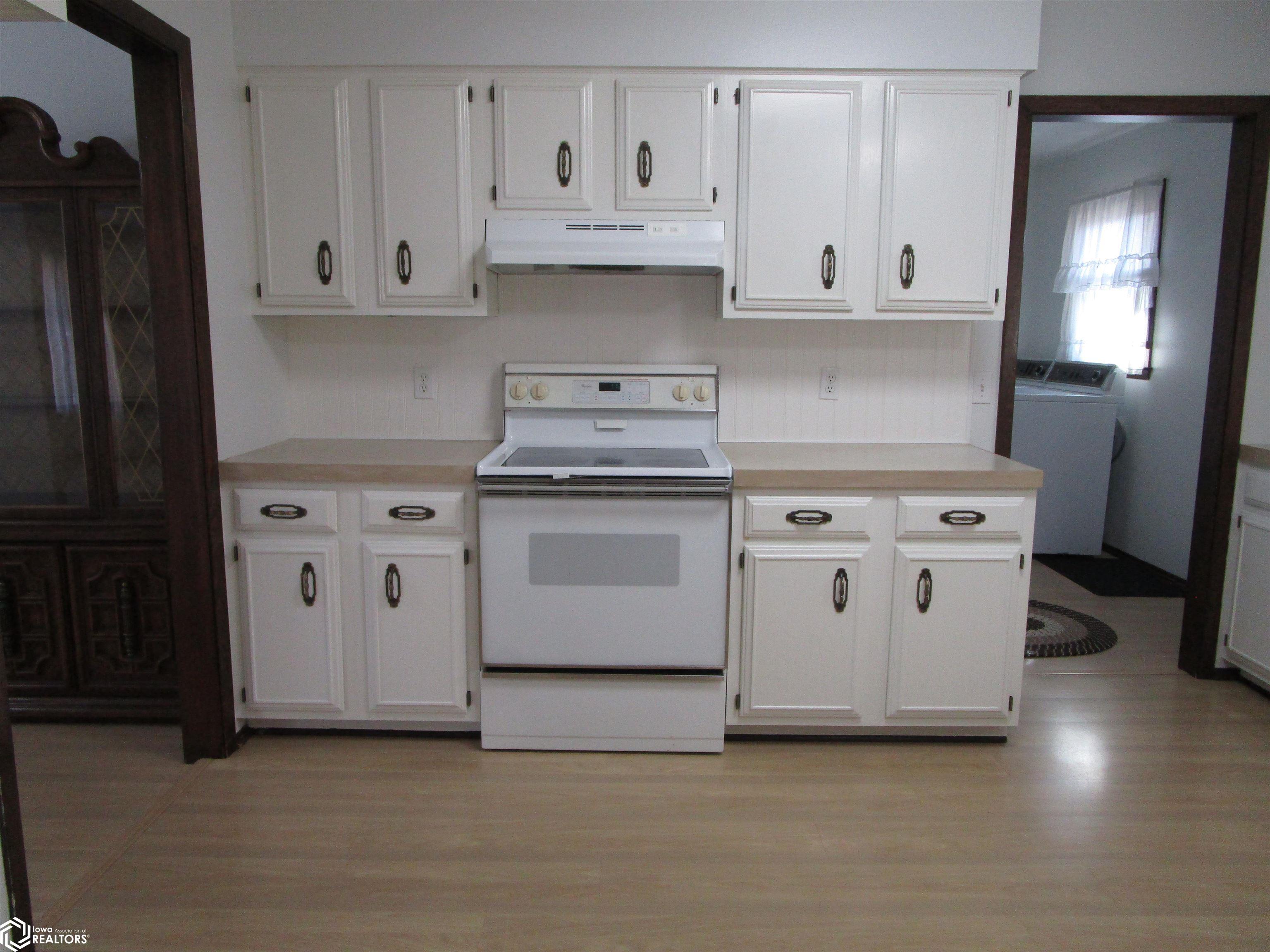311 Hawthorne, Iowa Falls, Iowa image 14