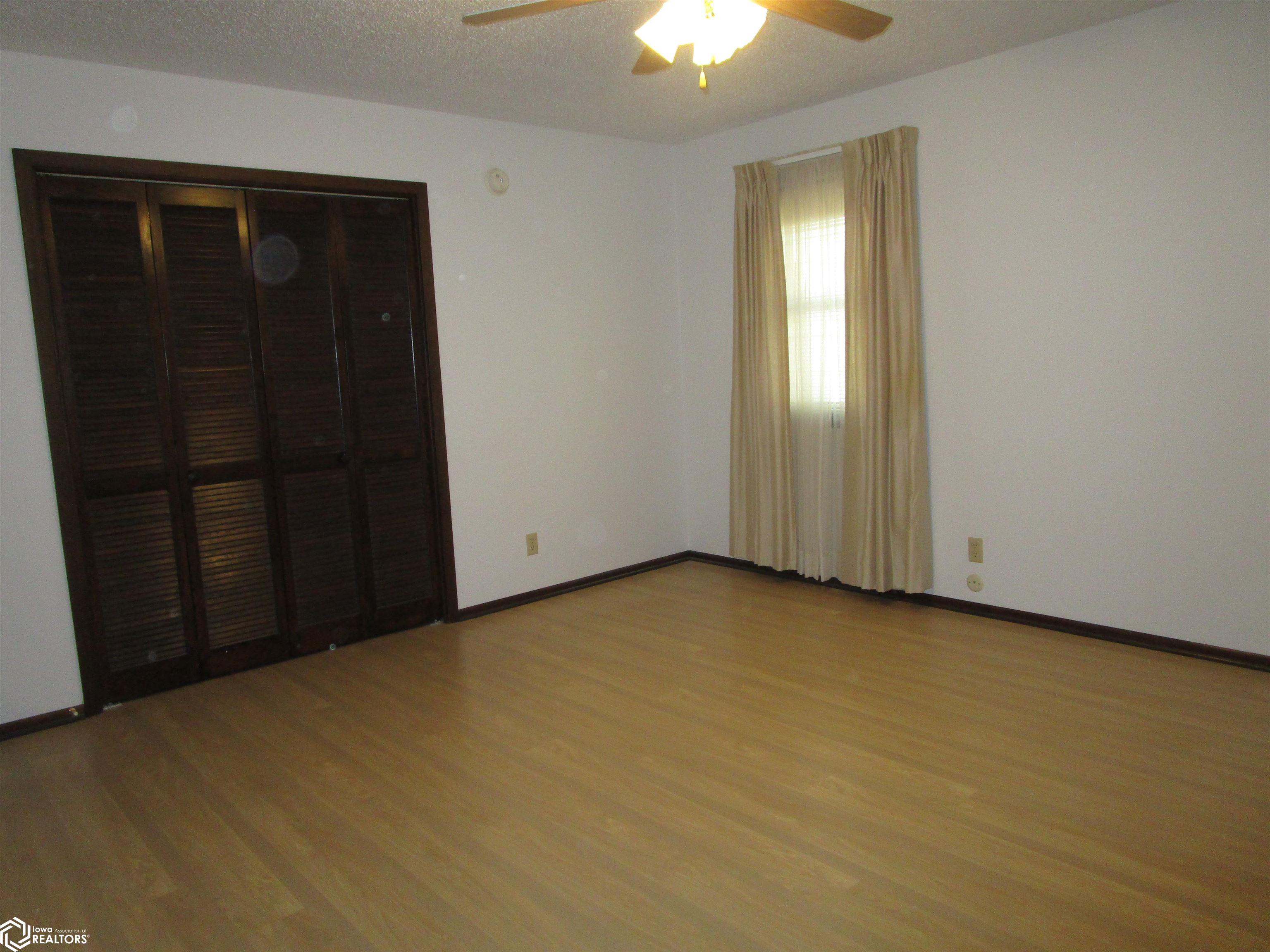 311 Hawthorne, Iowa Falls, Iowa image 7
