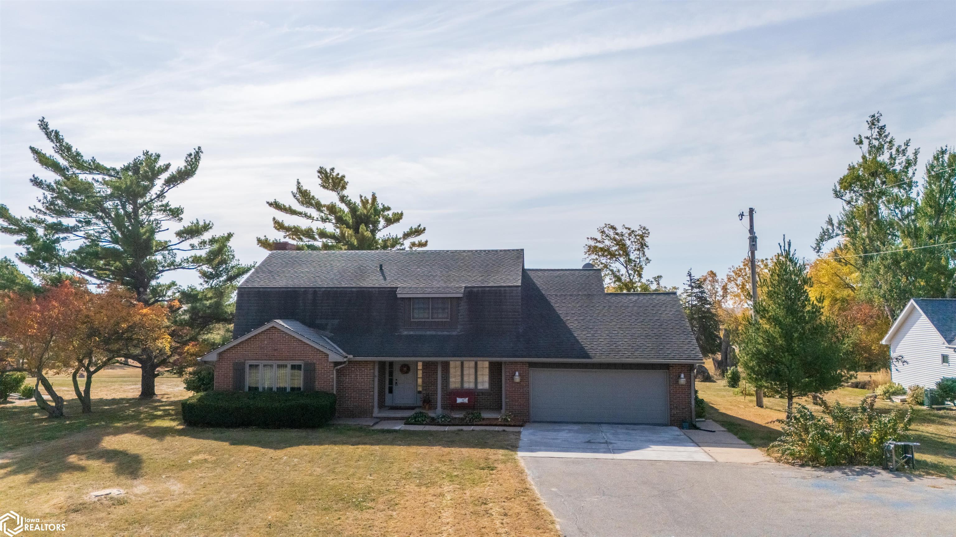 1602 W Lincoln Way, Marshalltown, Iowa image 1