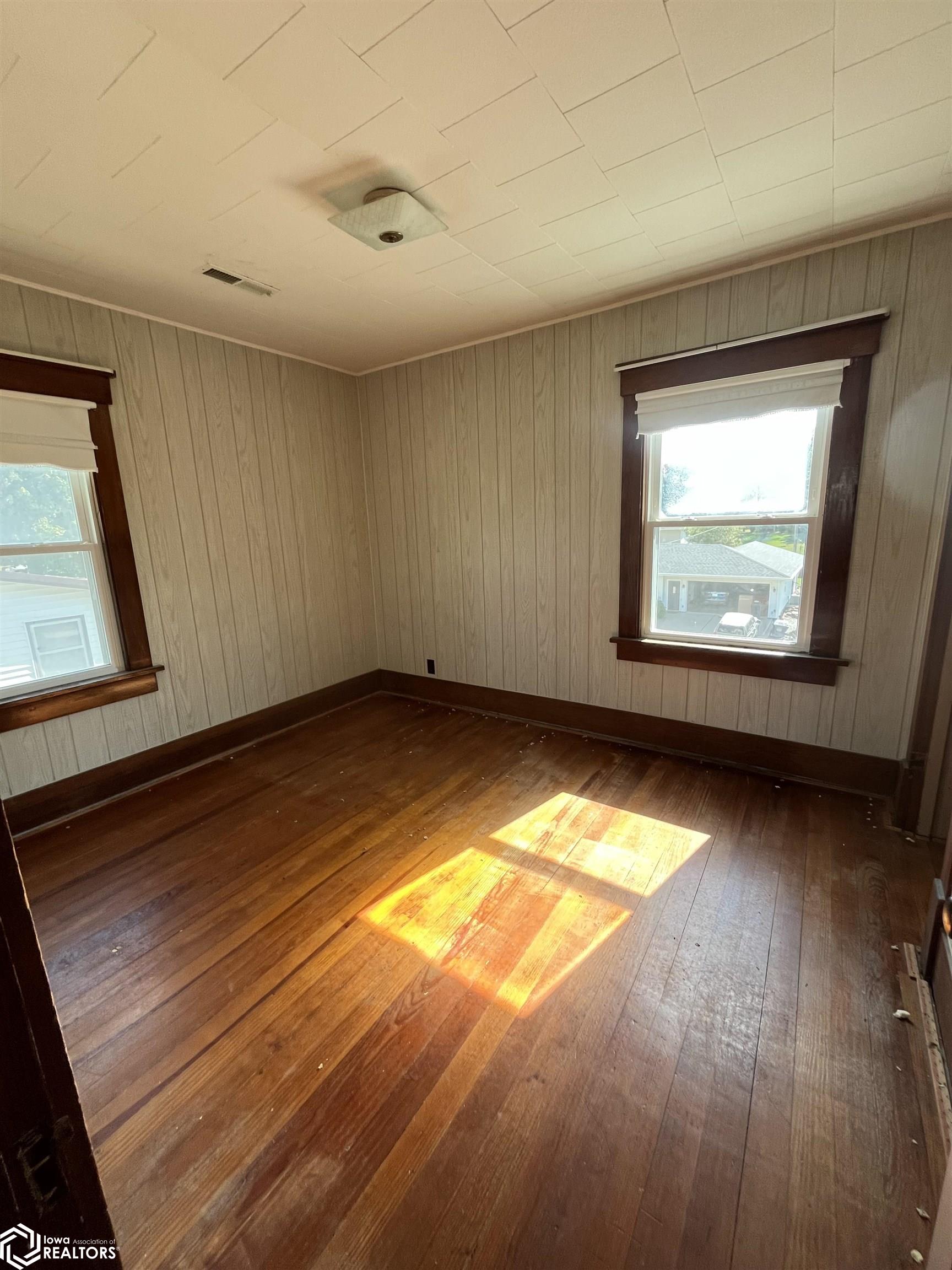 304 6th Street, Victor, Iowa image 12