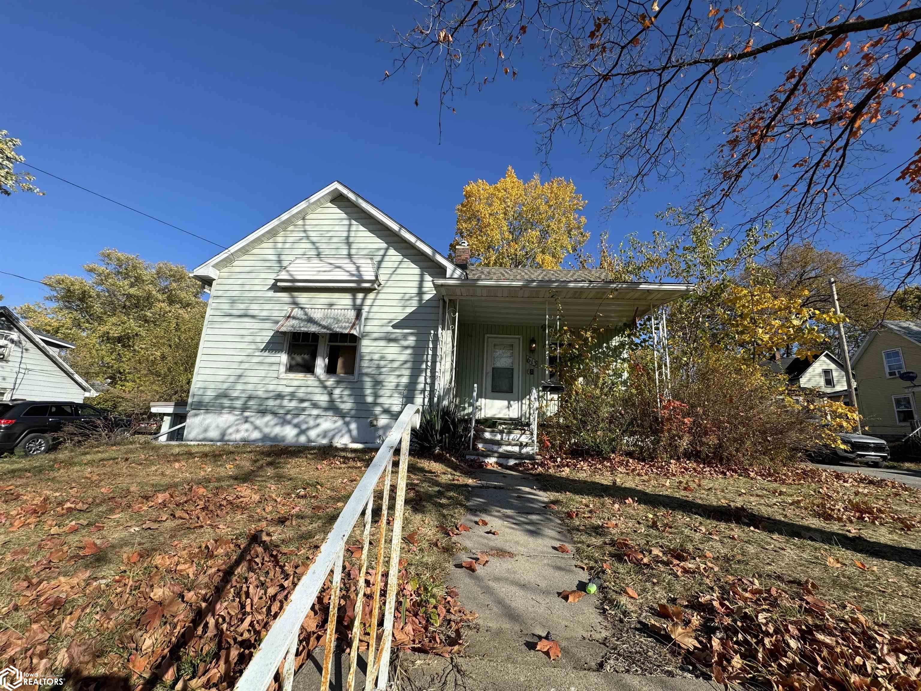 613 W Maple Street, Centerville, Iowa image 1