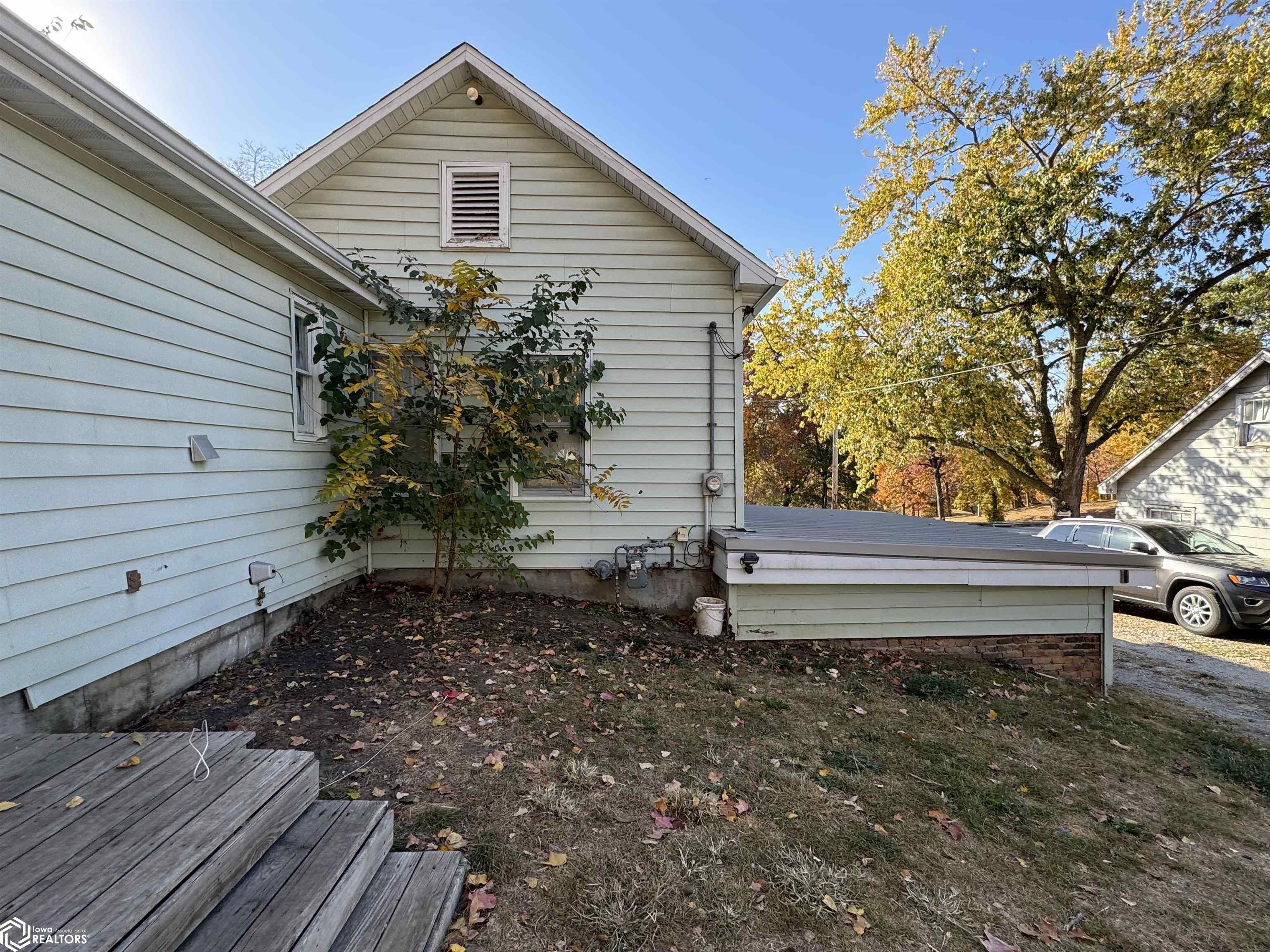 613 W Maple Street, Centerville, Iowa image 20