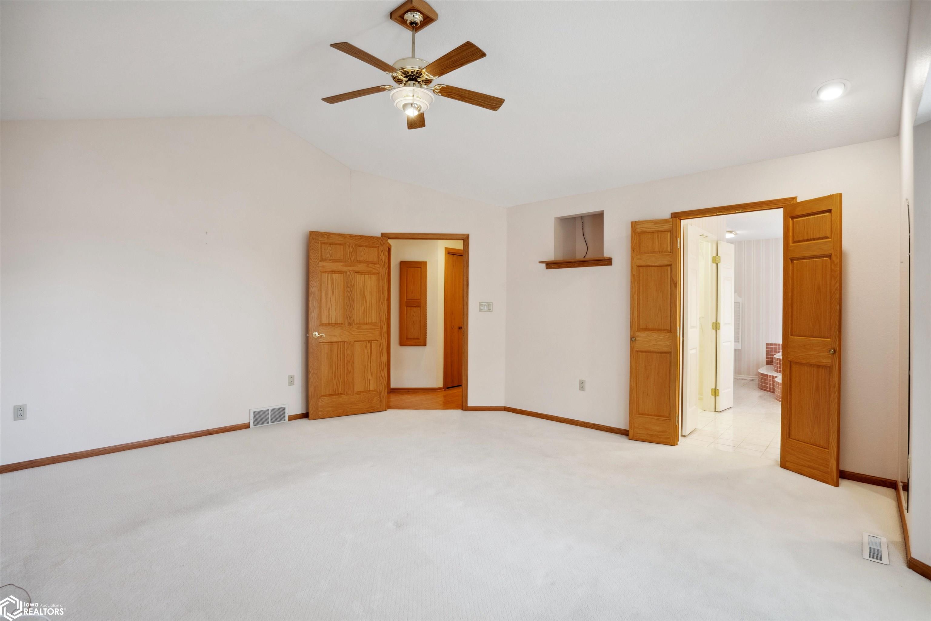 605 Mcdowell Circle, Grinnell, Iowa image 22
