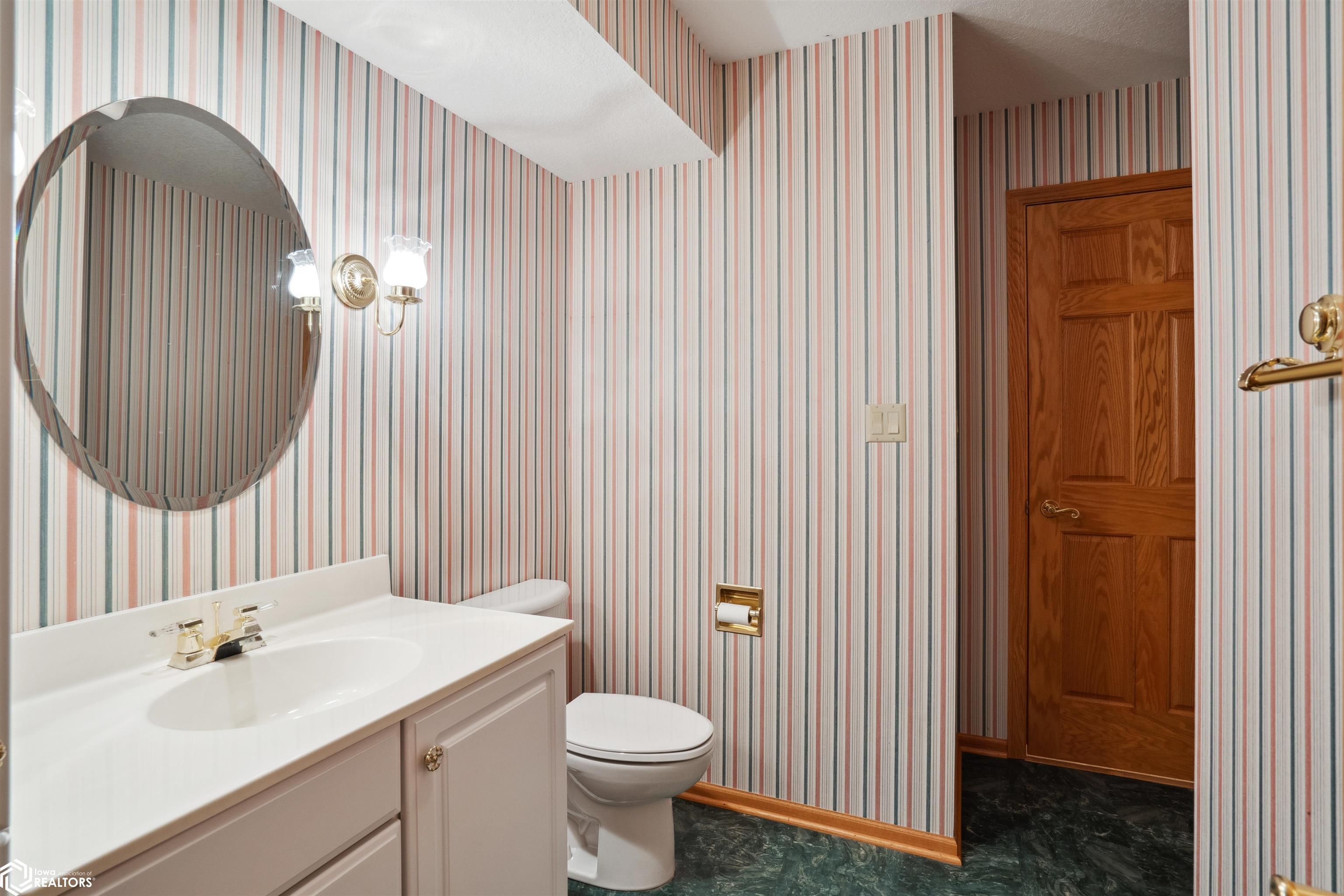 605 Mcdowell Circle, Grinnell, Iowa image 27