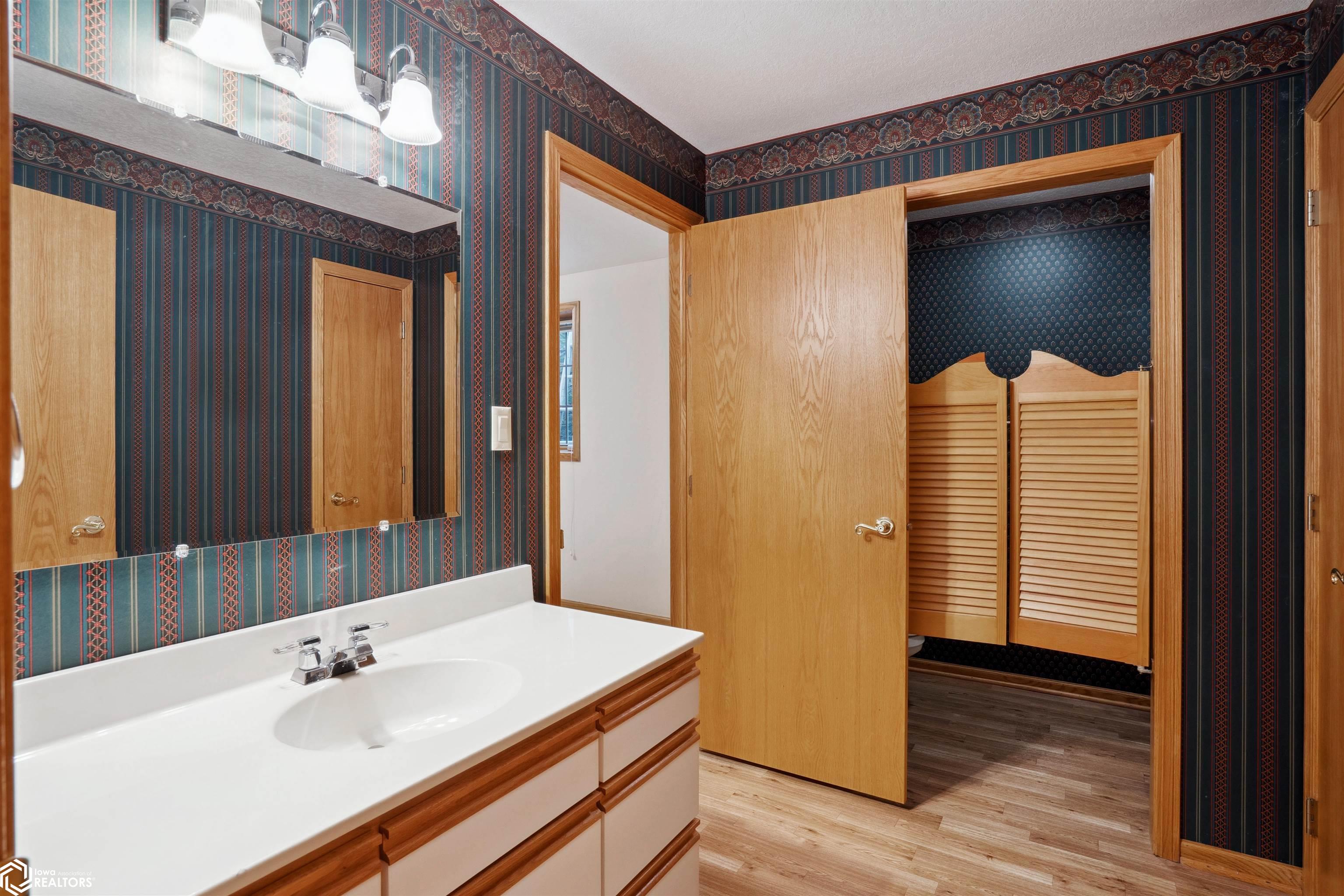 605 Mcdowell Circle, Grinnell, Iowa image 32