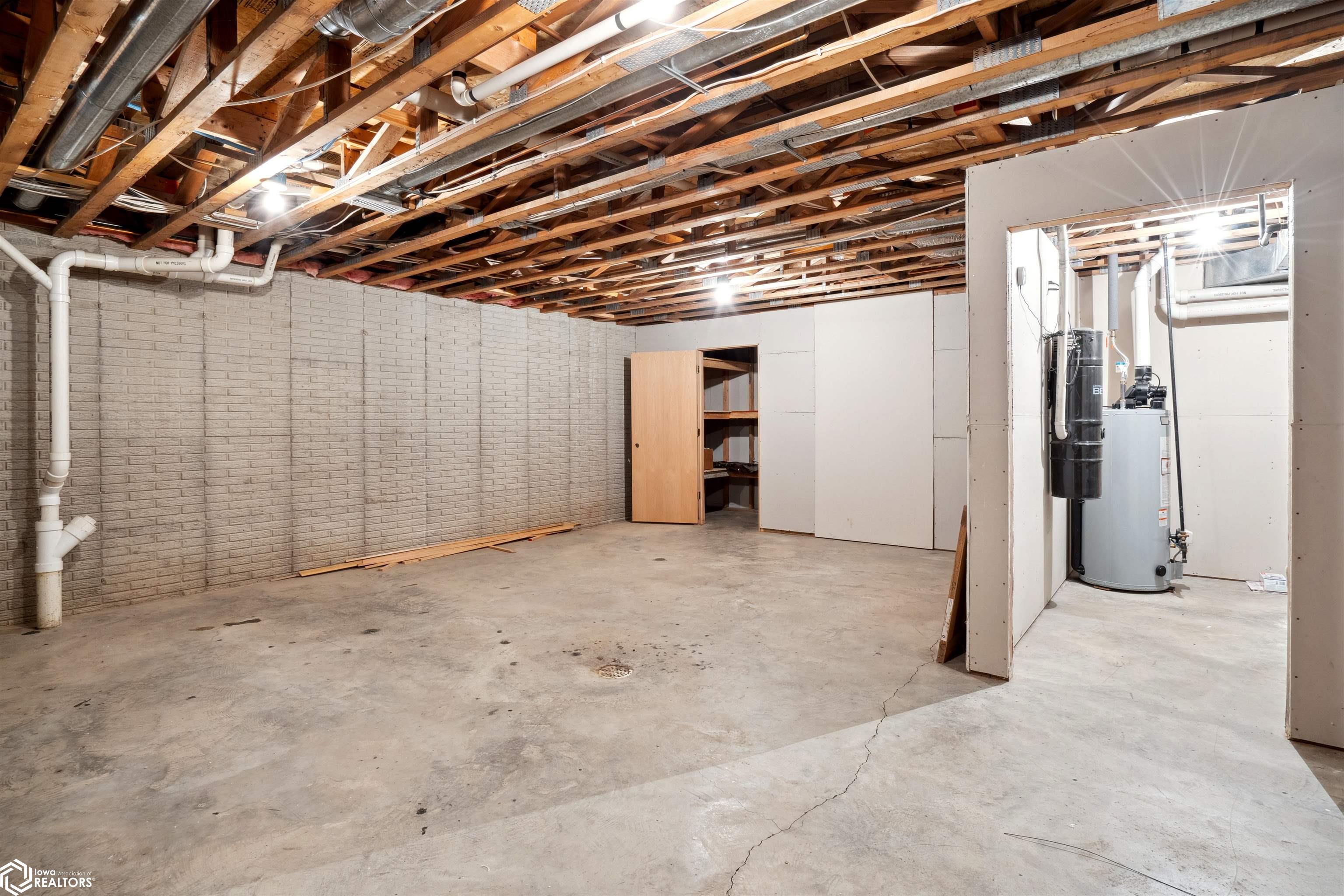 605 Mcdowell Circle, Grinnell, Iowa image 34