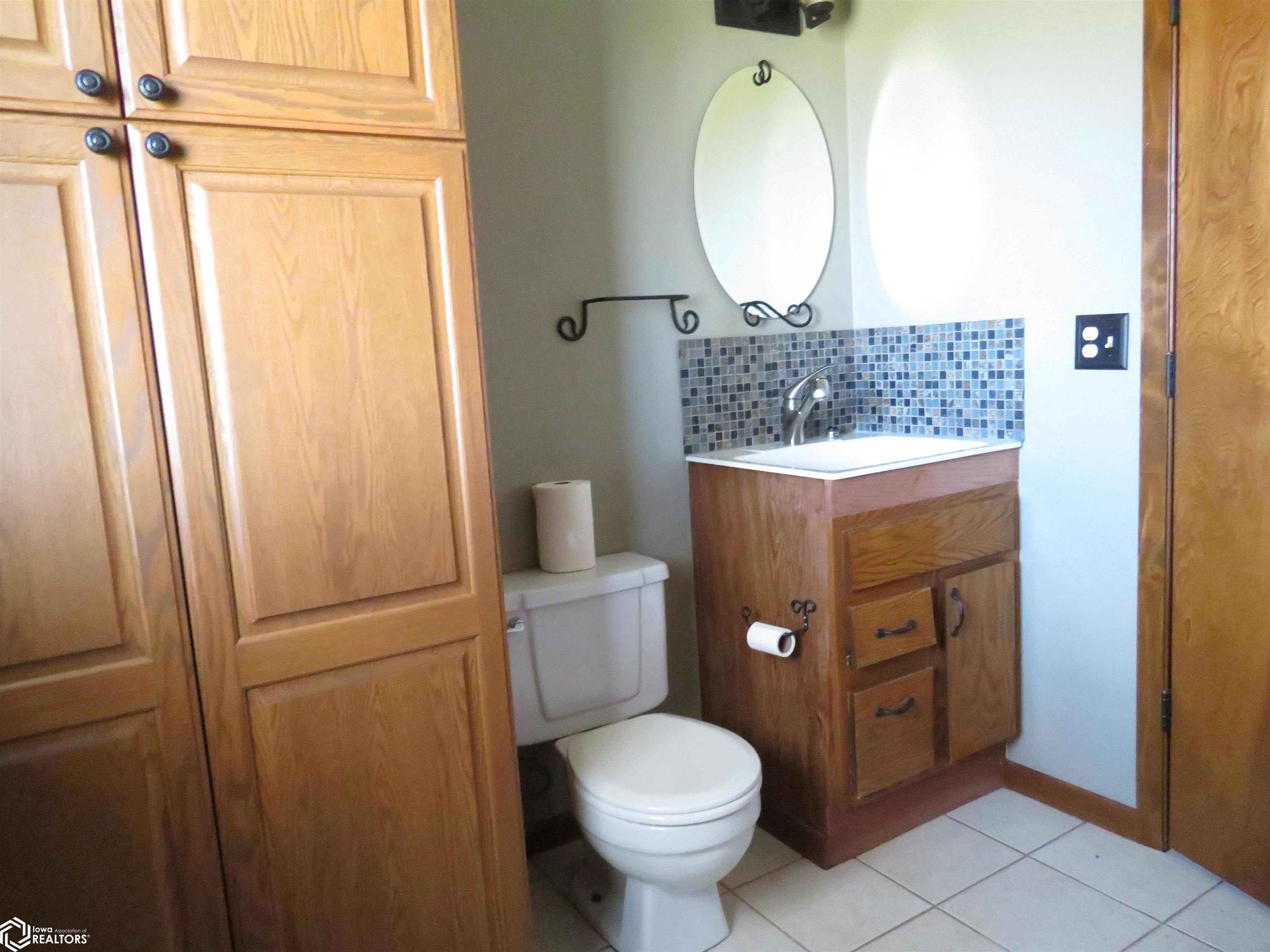 809 Cedar Drive, Clarion, Iowa image 16